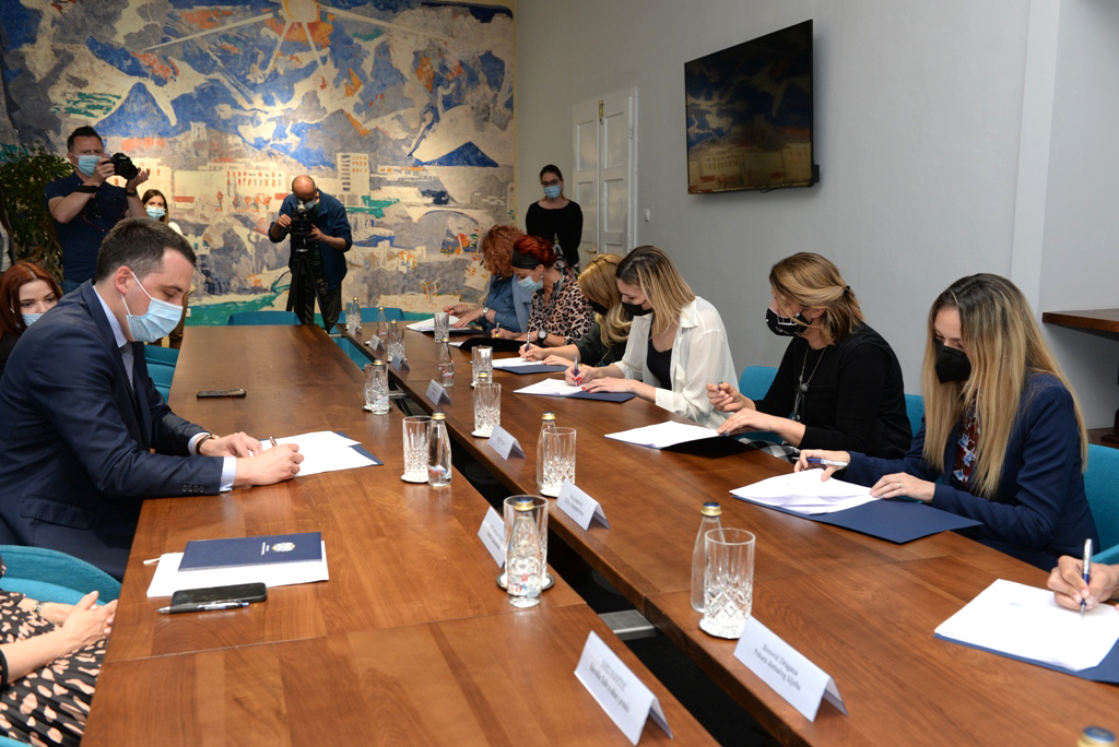 Podrška Glavnog grada preduzetništvu dala konkretne rezultate: realizovano 127 ideja građana Podgorice, otvoreno preko 140 novih radnih mjesta, prihodovano preko 3 miliona eura