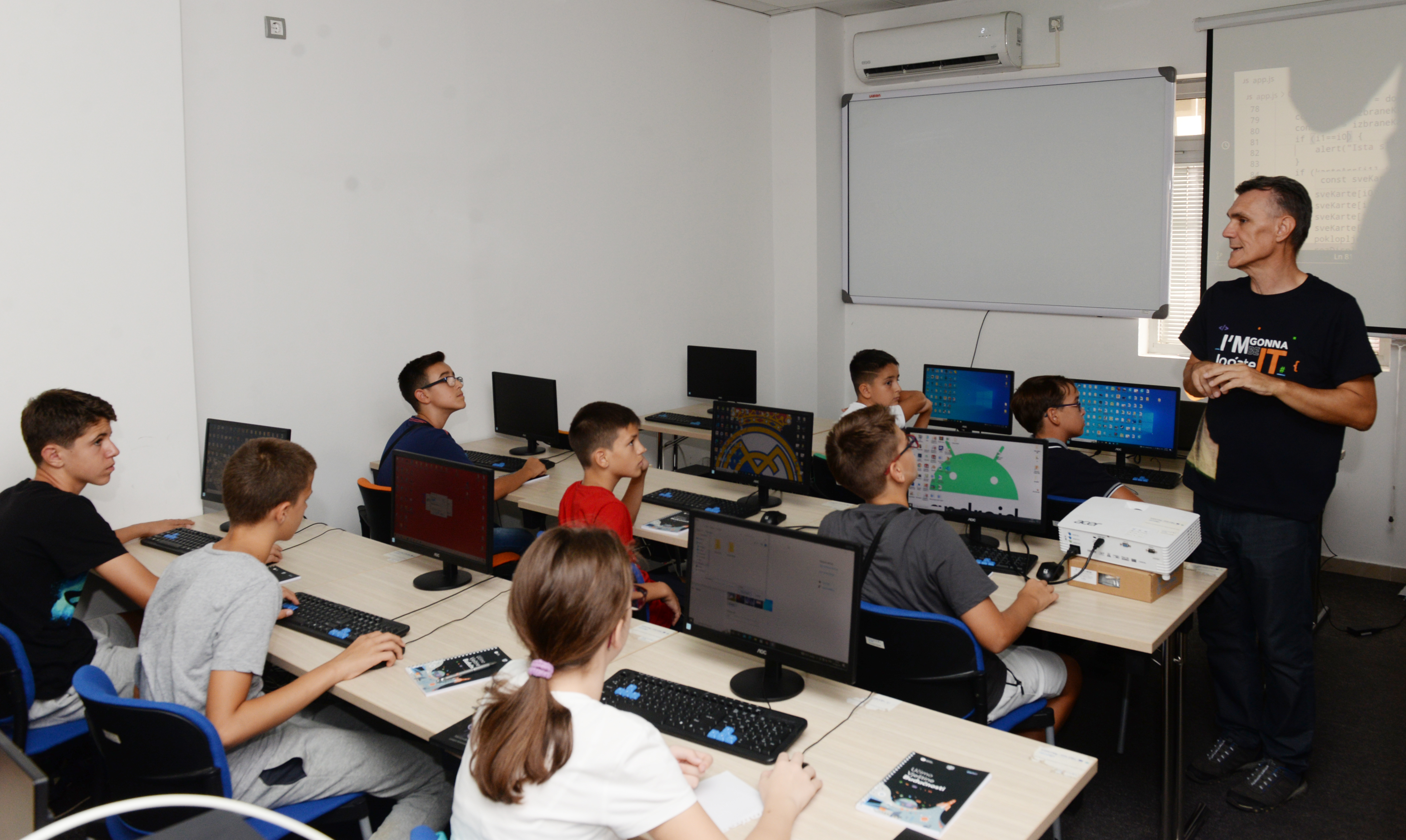 Počela ljetnja škola programiranja za osnovce