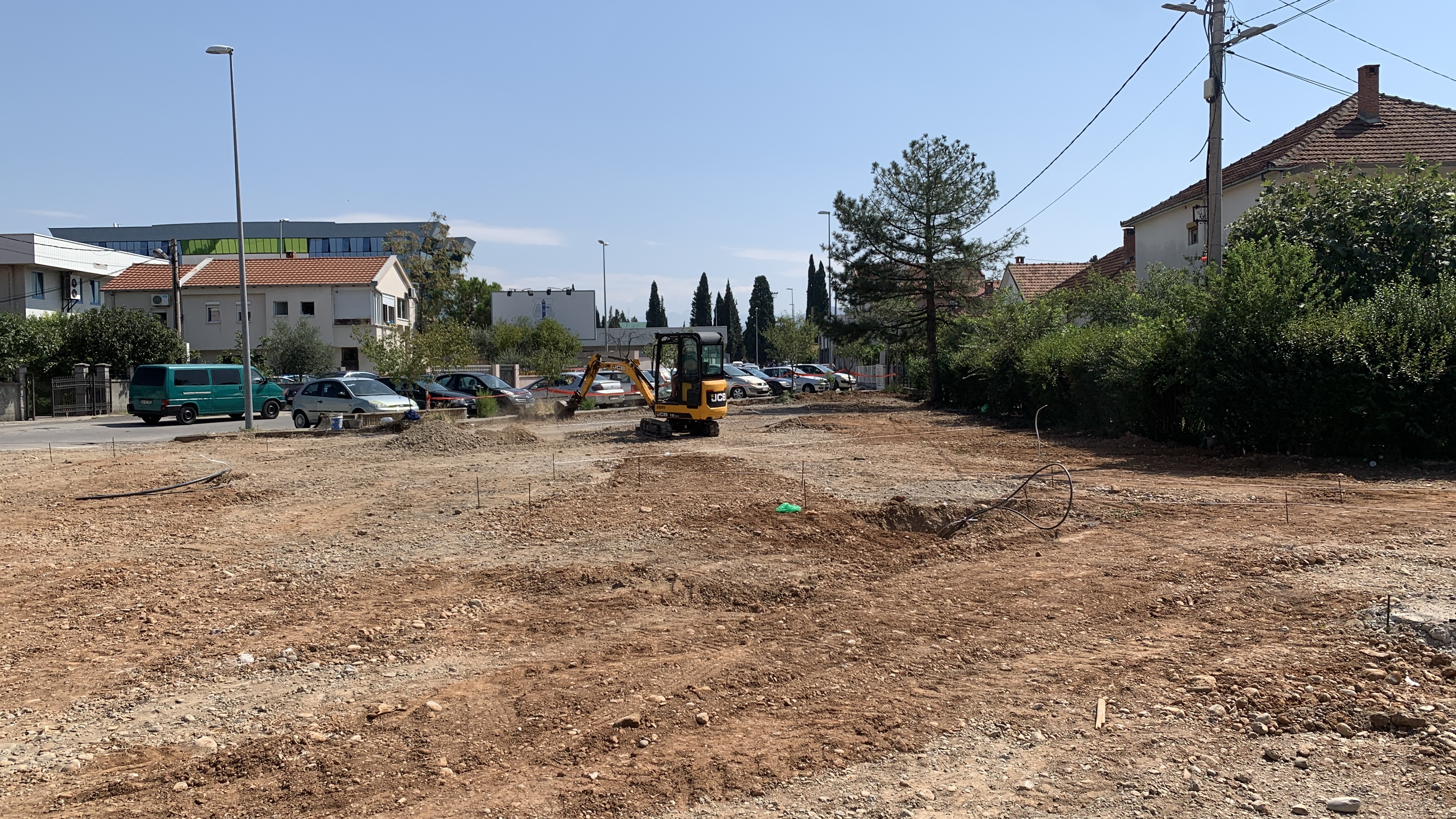 U toku radovi na izgradnji sportsko rekreativne zone u Ulici Miladina Popovića