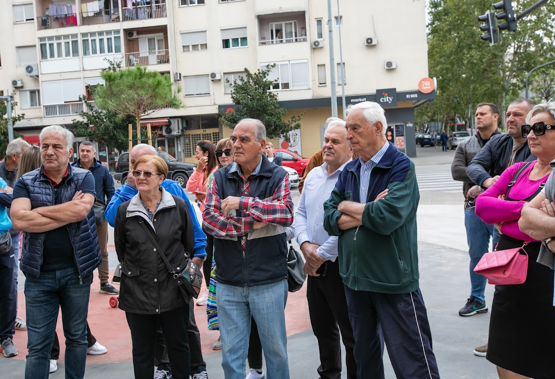 Vojni trg u Ulici Bratstva i jedinstva dobio potpuno novi izgled