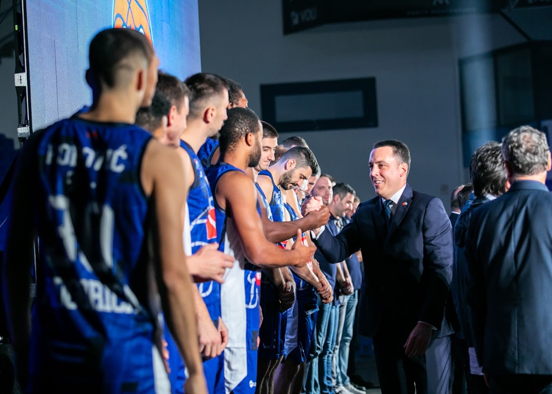 Plava noć: Predstavljena ekipa Košarkaškog kluba "Budućnost" Voli za sezonu 2022/23