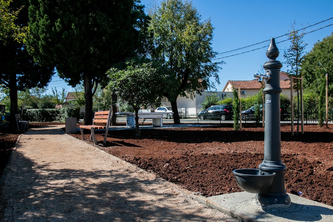 I stanovnici Ulice Miladina Popovića dobili mjesto za igru, druženje i rekreaciju