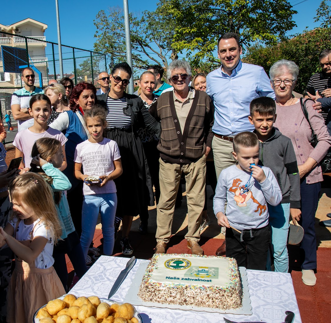 I stanovnici Ulice Miladina Popovića dobili mjesto za igru, druženje i rekreaciju