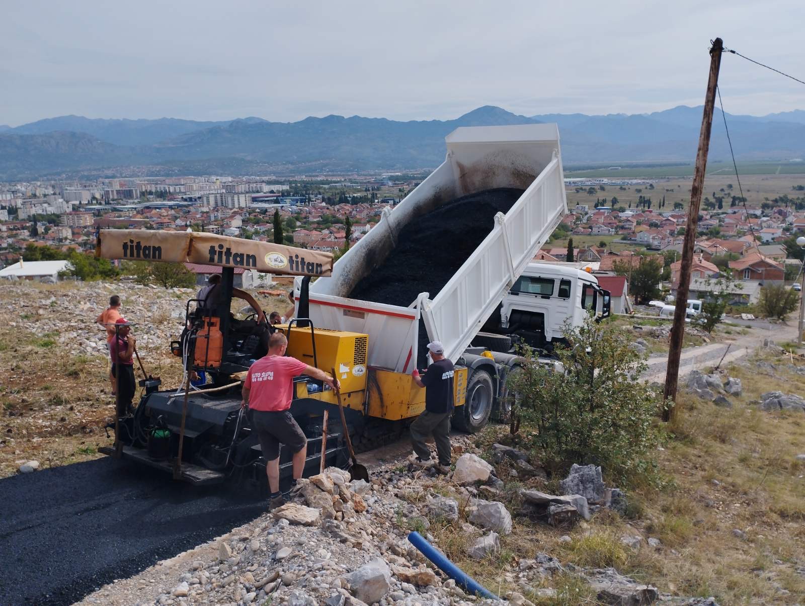 U toku radovi na sanaciji asfaltnog kolovoza na Dajbabskoj gori