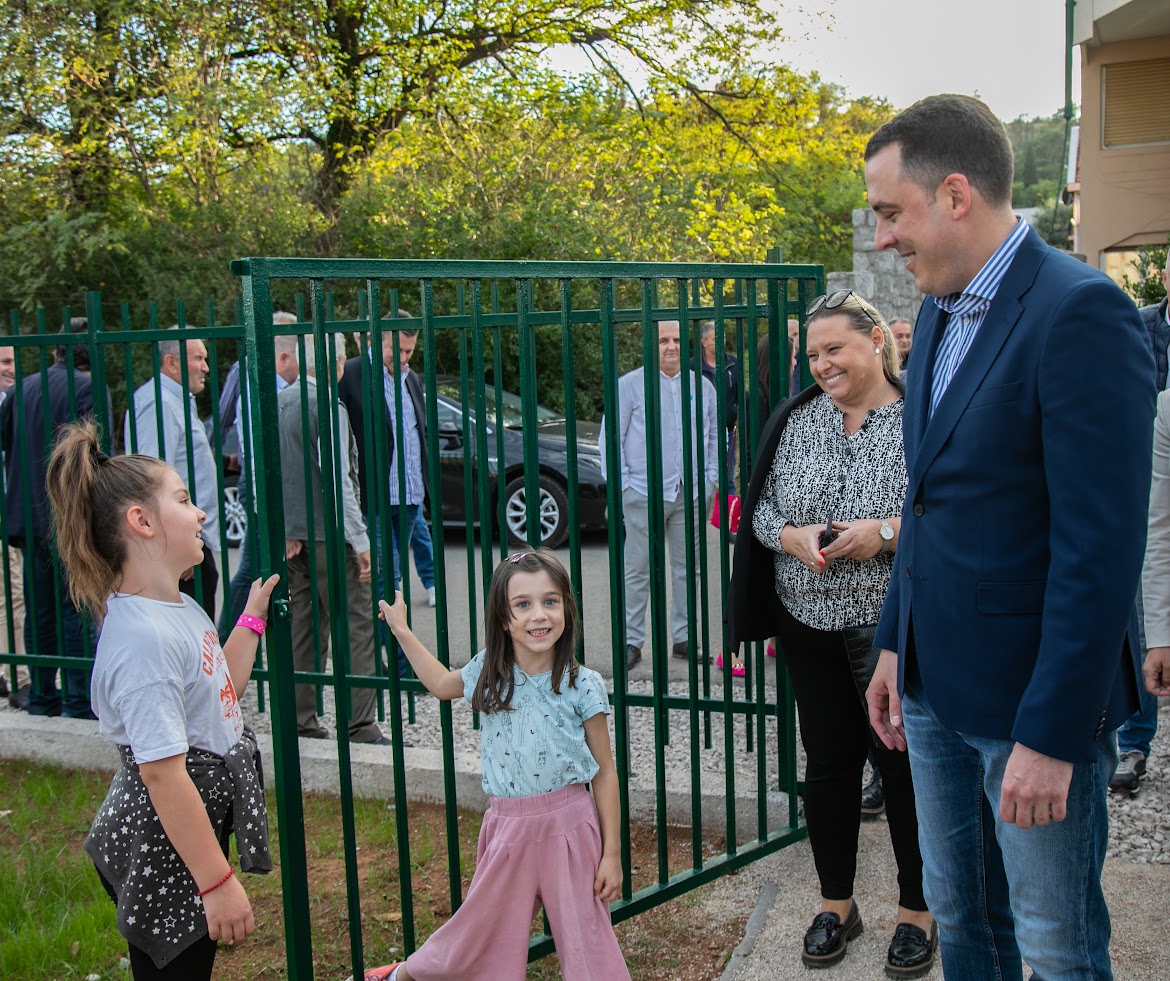 Park sa brojnim sadržajima u Ulici Ludvika Kube za sve generacije