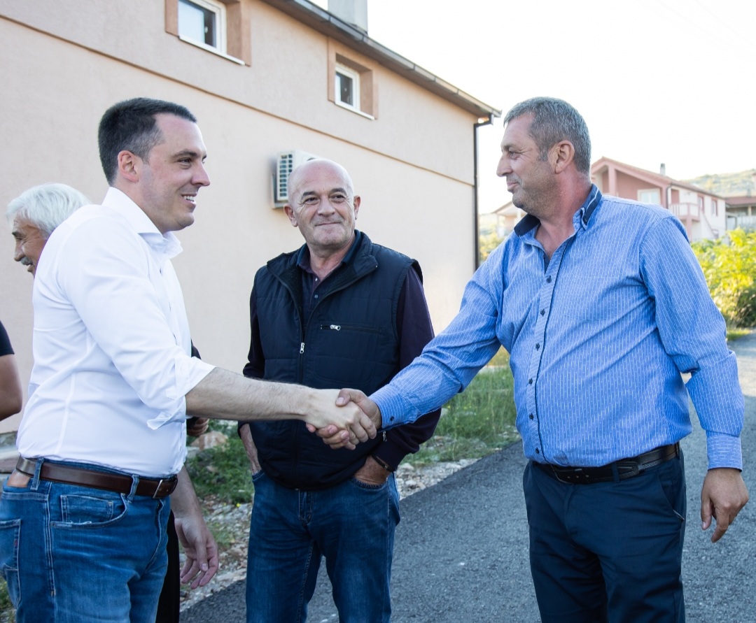 Nakon što su mještani Dajbabskog brda dobili vodu, uređena i putna infrastruktura