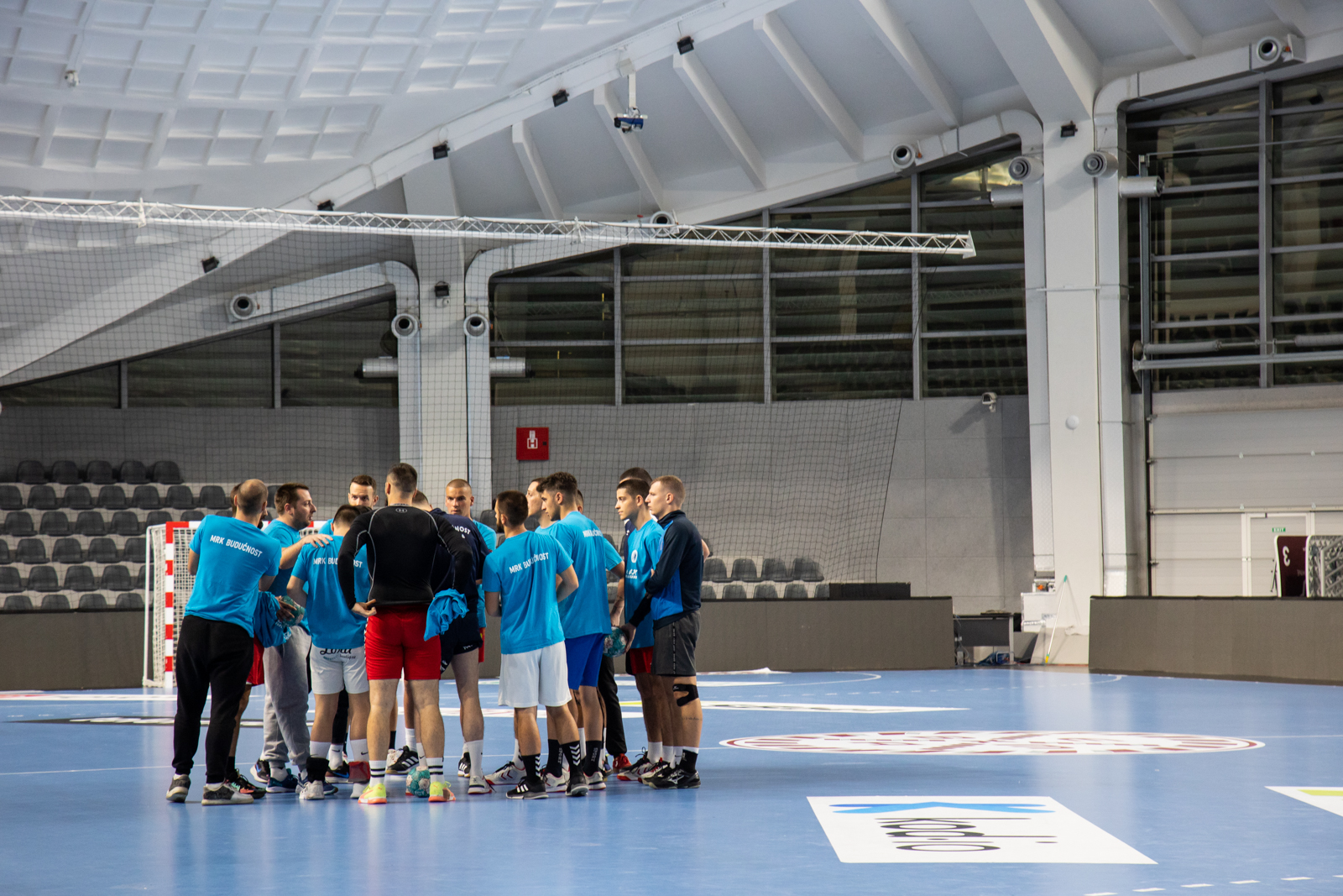 Vuković sa rukometašima: Glavni grad stvorio odlične uslove za rad MRK "Budućnost"