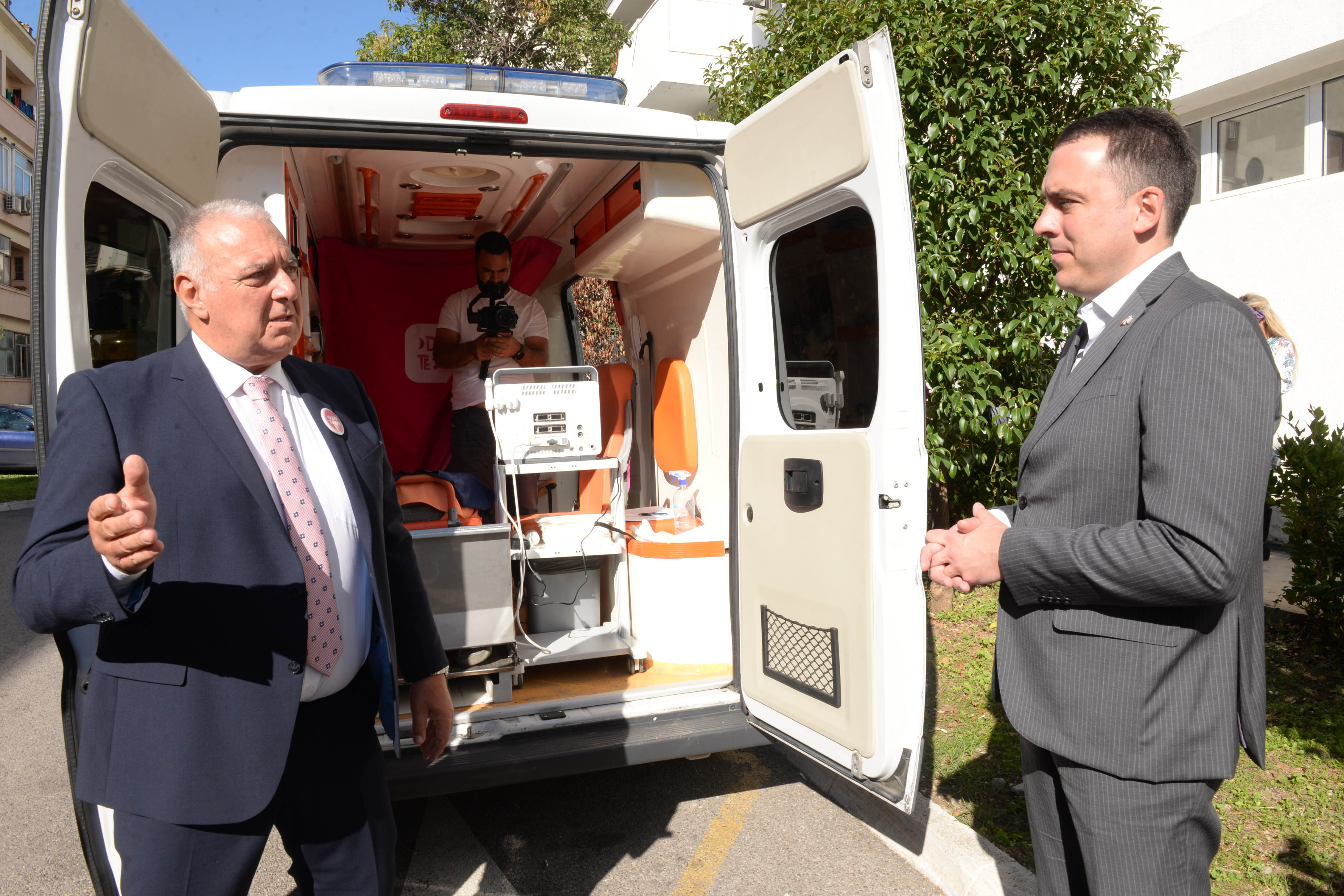 Držimo te za ruku - U narednih 90 dana svim ženama u Podgorici biće dostupan besplatan eho pregled dojki