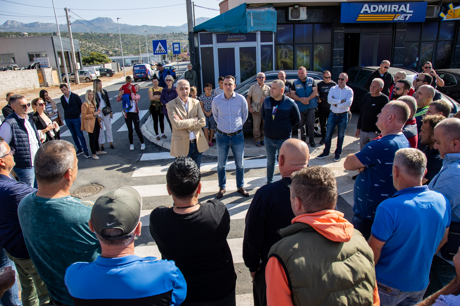 Temeljno rekonstruisana još jedna važna saobraćajnica na Koniku; Ulica Braće Ribar dobila novi izgled