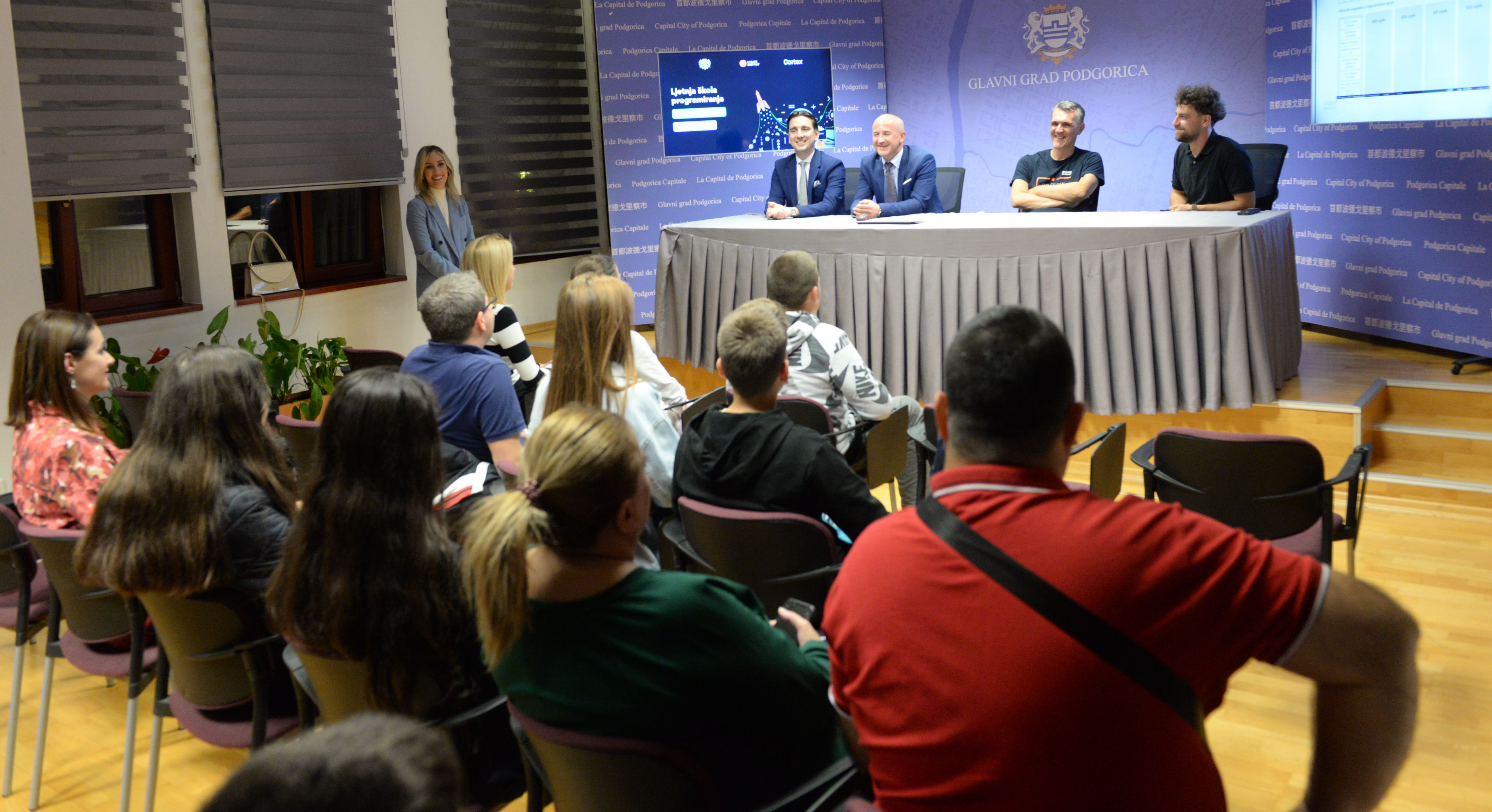 Uručene diplome polaznicima Ljetnje škole programiranja; Stekli znanja i digitalne vještine