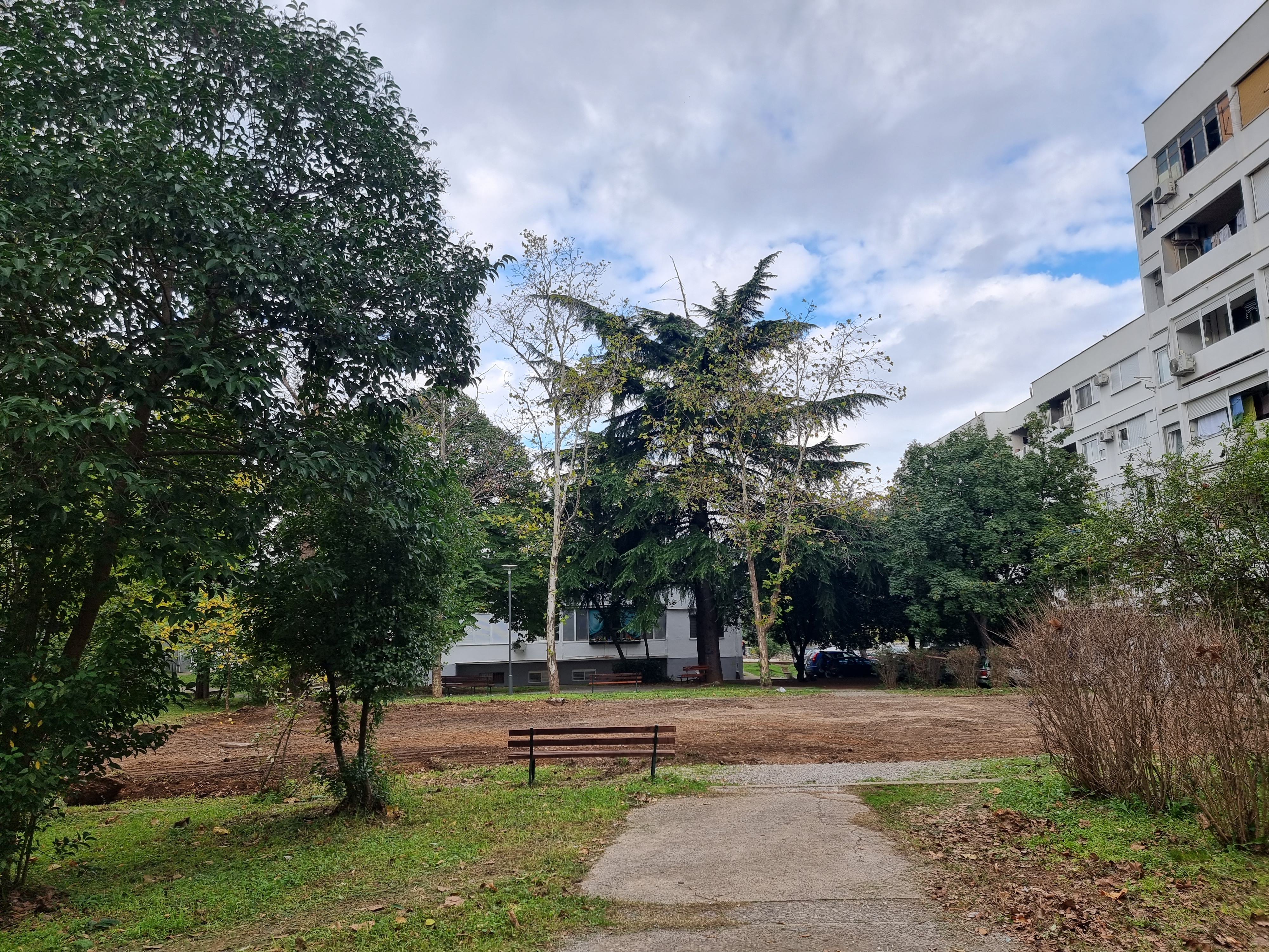 Počeli radovi na izgradnji dječijeg igrališta iza zgrade "Galenika"