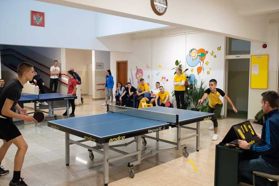 Srednjoškolci Podgorici; Gimnazijalci najbolji u stonom tenisu