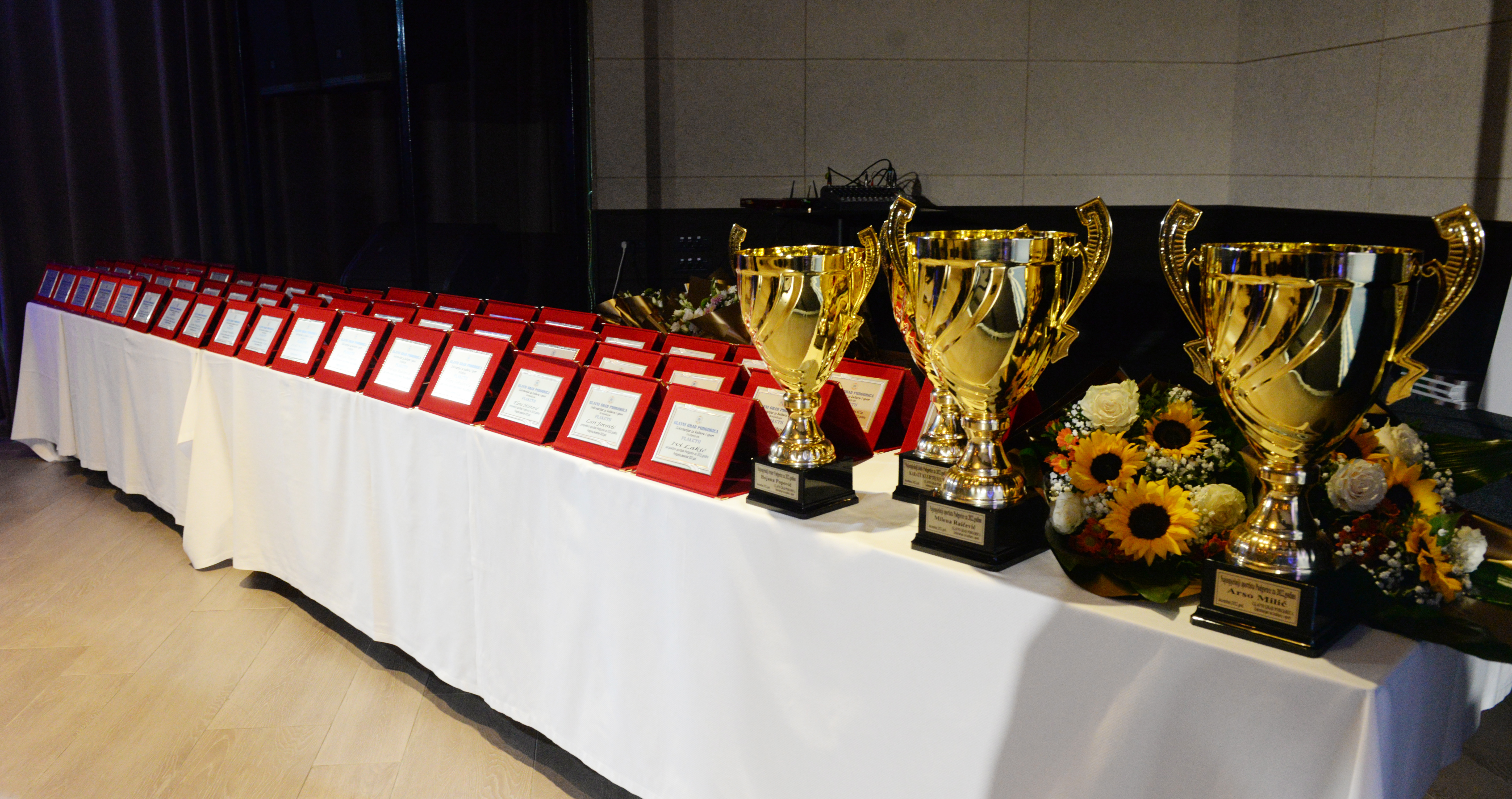 Uručena priznanja najboljim sportistima Podgorice; Vuković: Sportska 2022. jedna od najuspješnijih godina u modernoj crnogorskoj istoriji