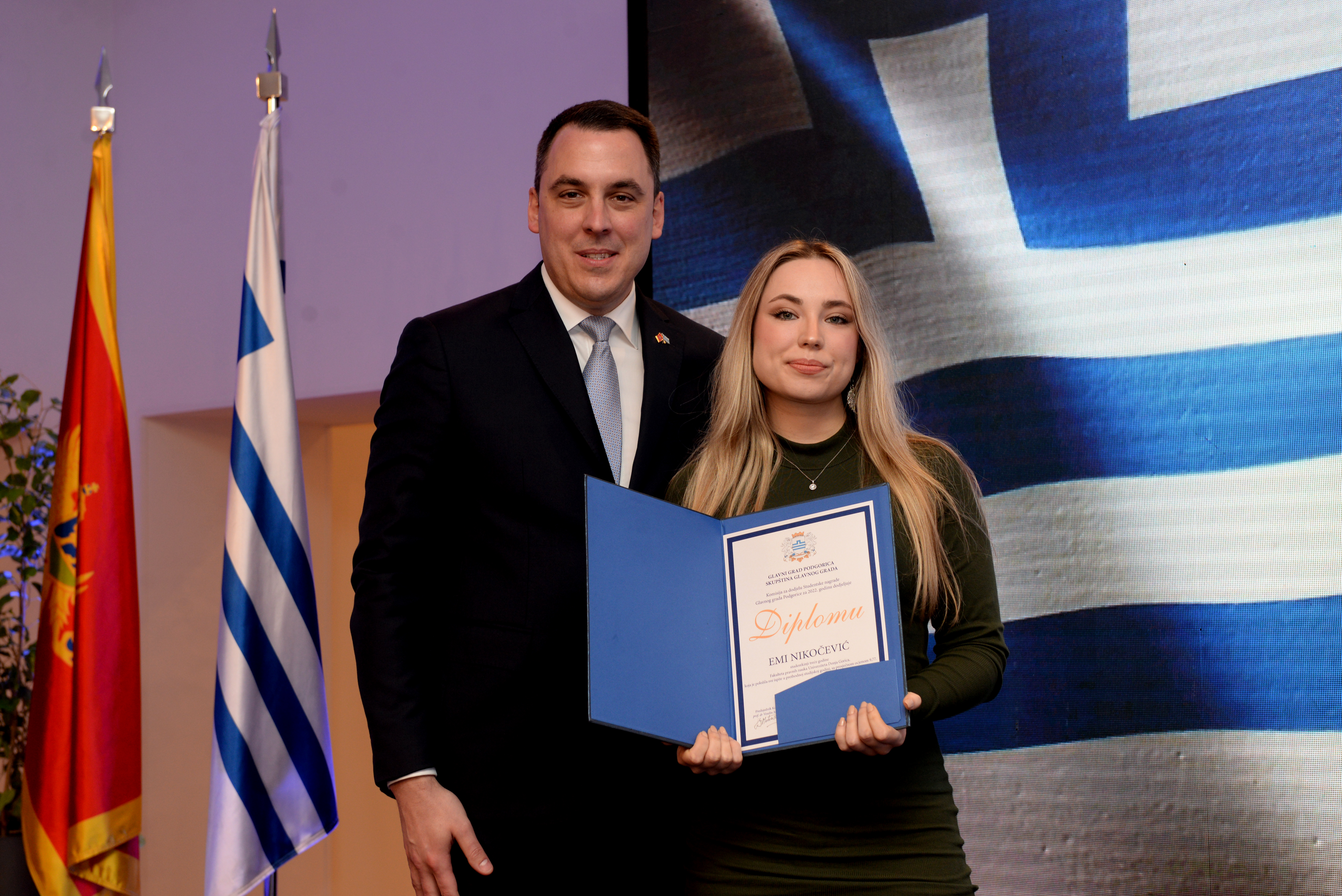 Dodijeljene nagrade najboljim studentima za 2022. godinu; Vuković: Mladima pripada budućnost ovog grada i zaslužuju podršku u svakom vremenu