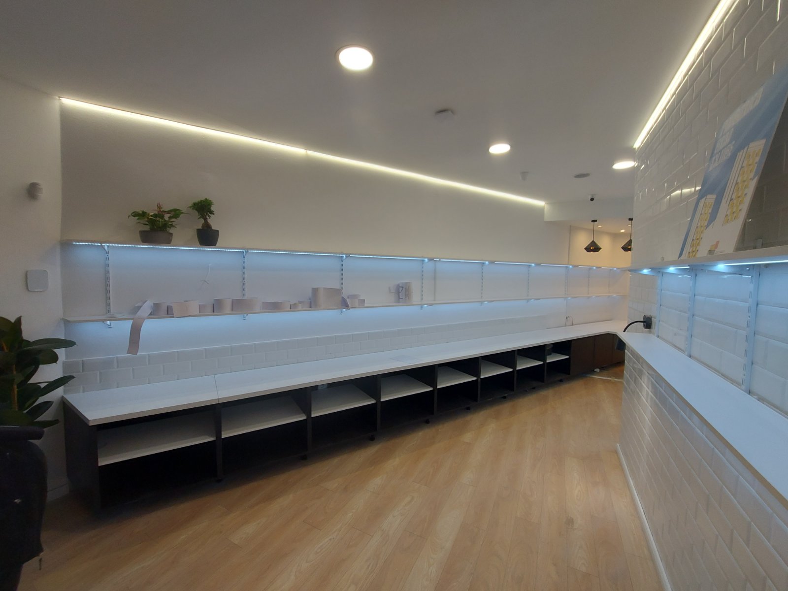 Podgorica uskoro dobija još jednu knjižaru i pokretnu biblioteku