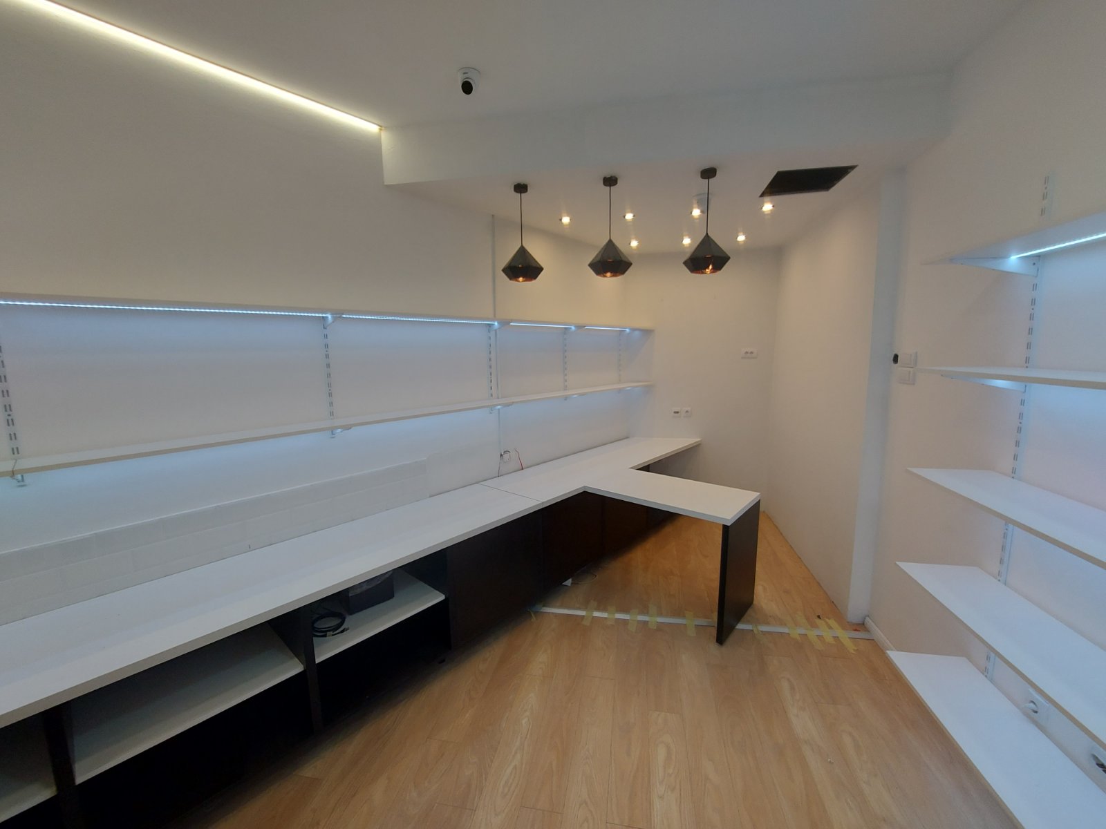 Podgorica uskoro dobija još jednu knjižaru i pokretnu biblioteku