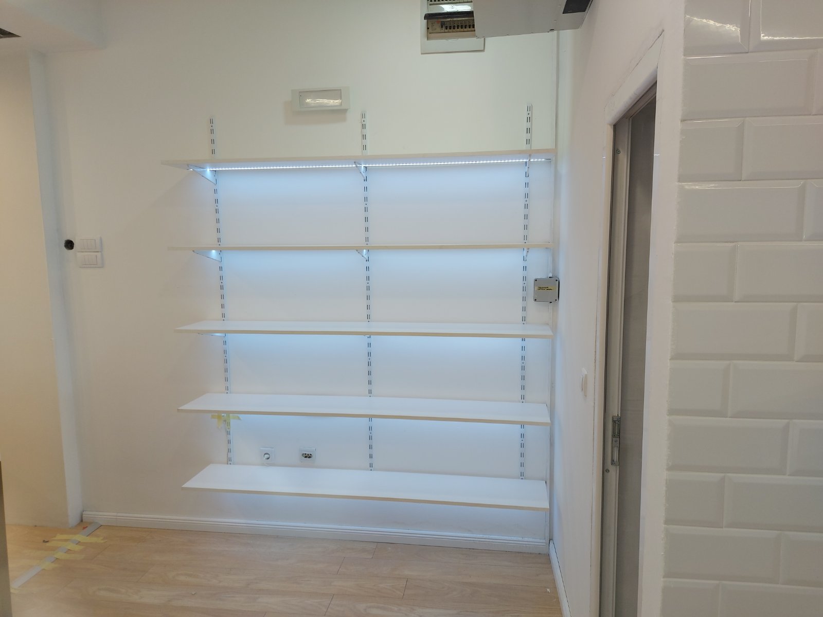 Podgorica uskoro dobija još jednu knjižaru i pokretnu biblioteku