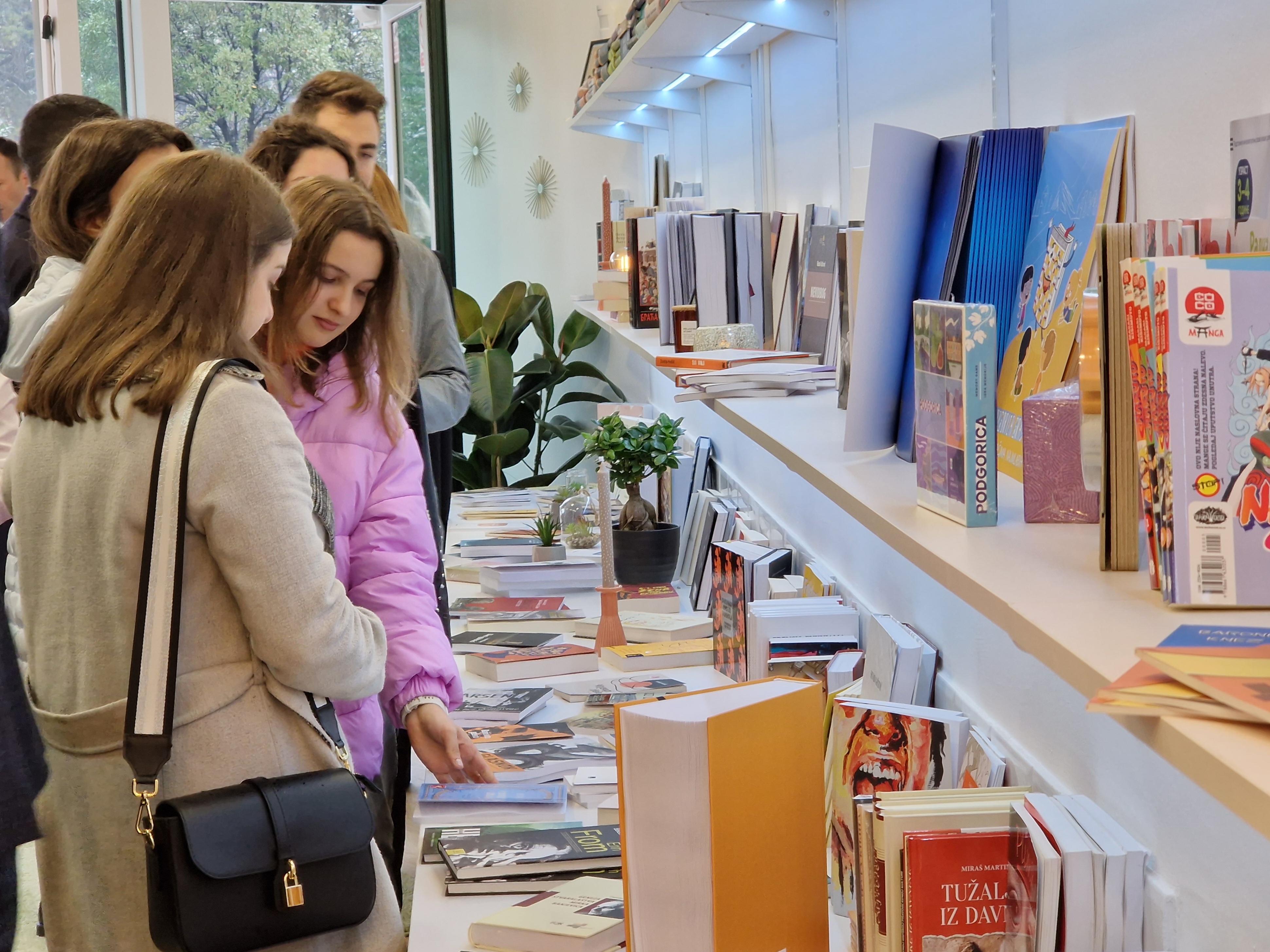 Prvi radni dan nakon praznika obilježilo otvaranje druge Podgoričke knjižare