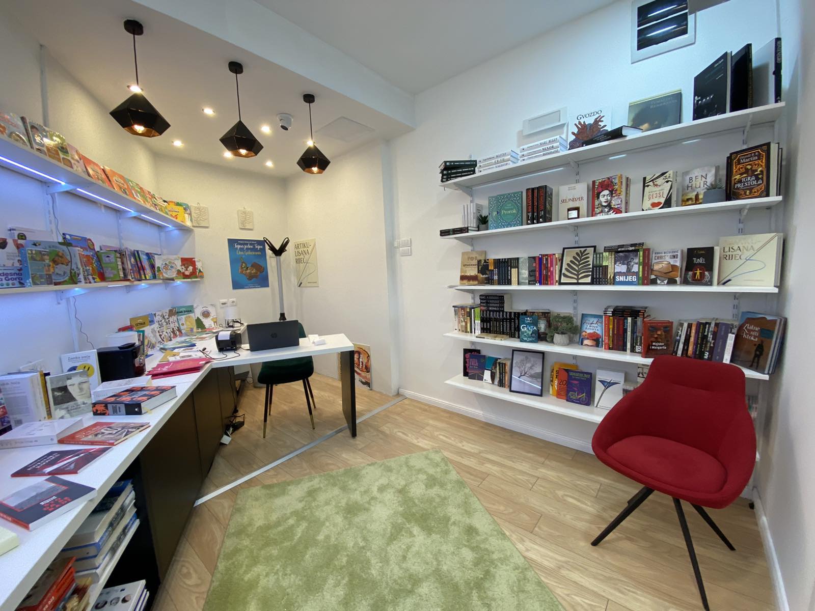 Prvi radni dan nakon praznika obilježilo otvaranje druge Podgoričke knjižare