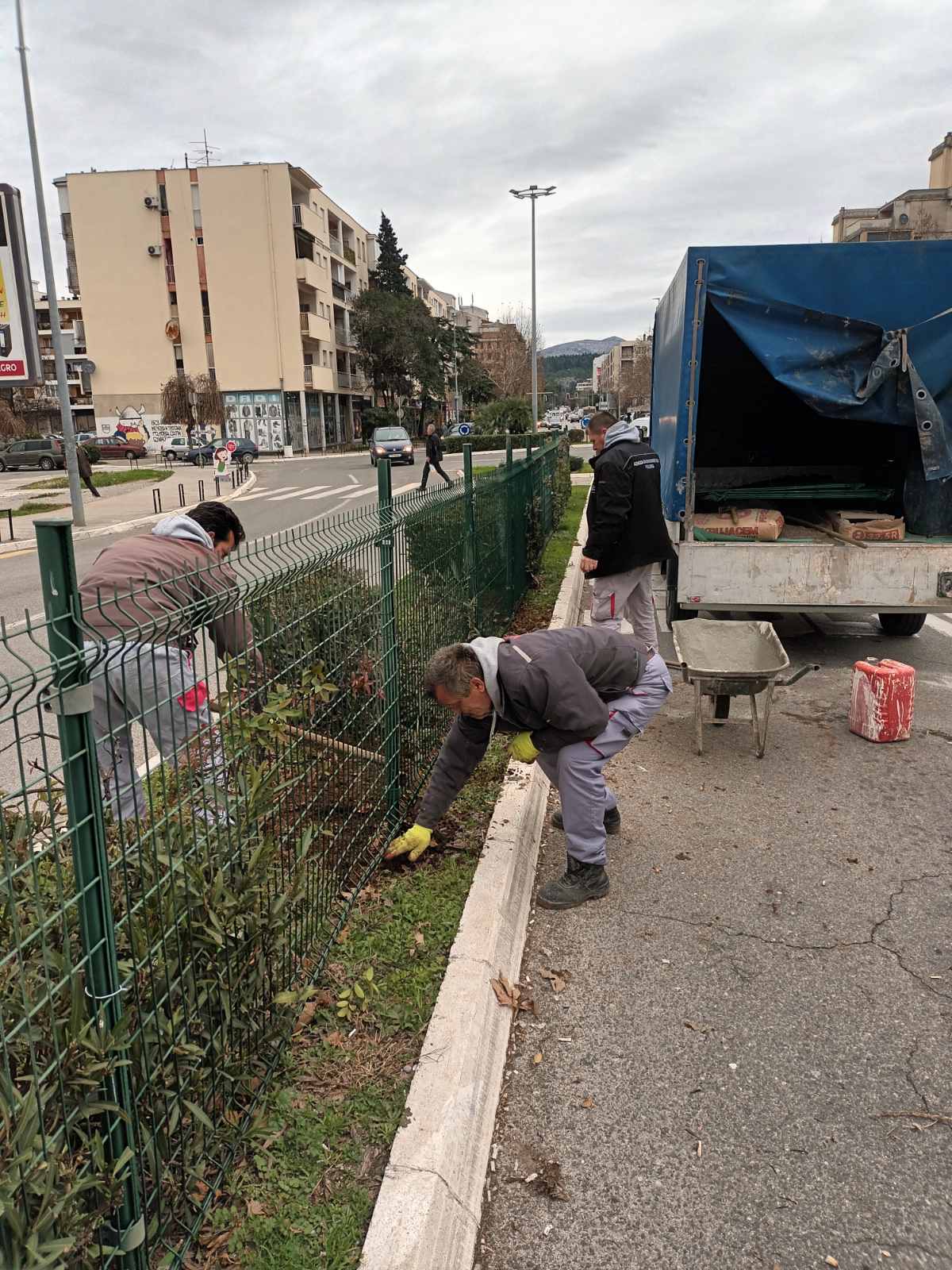 Ekipe Agencije za stanovanje angažovane na više lokacija u gradu