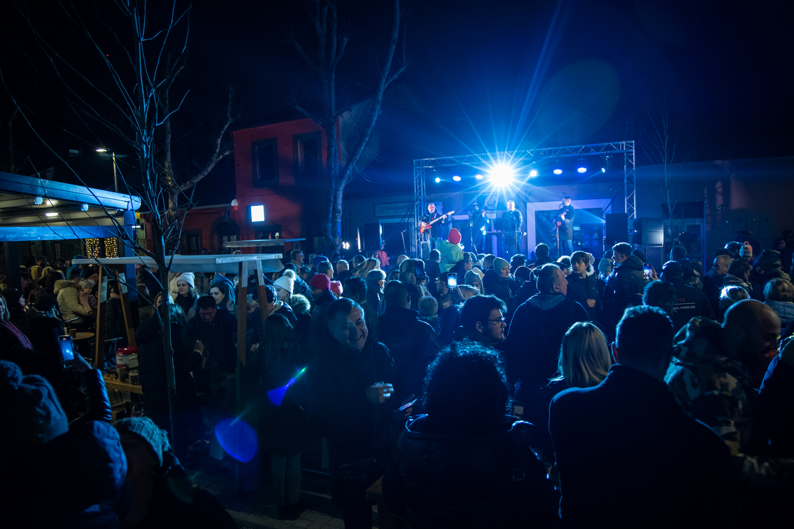 Manifestacija "Veče vina i koštanja" okupila veliki broj podgoričana i posjetilaca glavnog grada