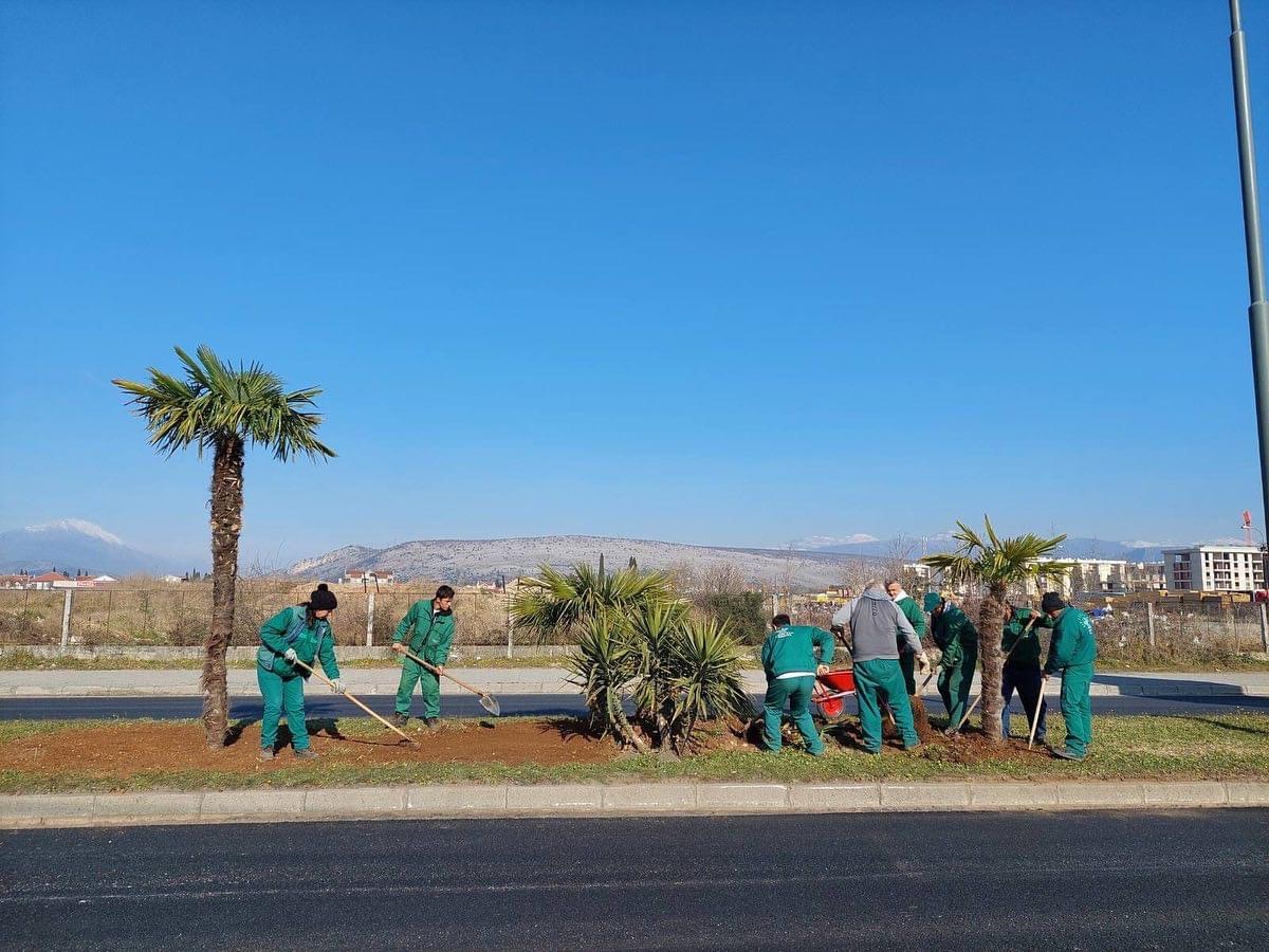 U toku radovi na uređenju razdjelnih ostrva na Bulevaru knjaza Danila