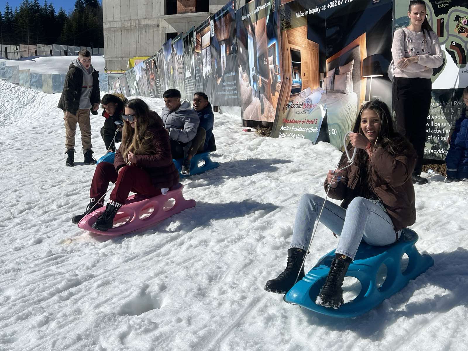 Na skijalištu u Kolašinu organizovano druženje za pripadnike RE zajednice