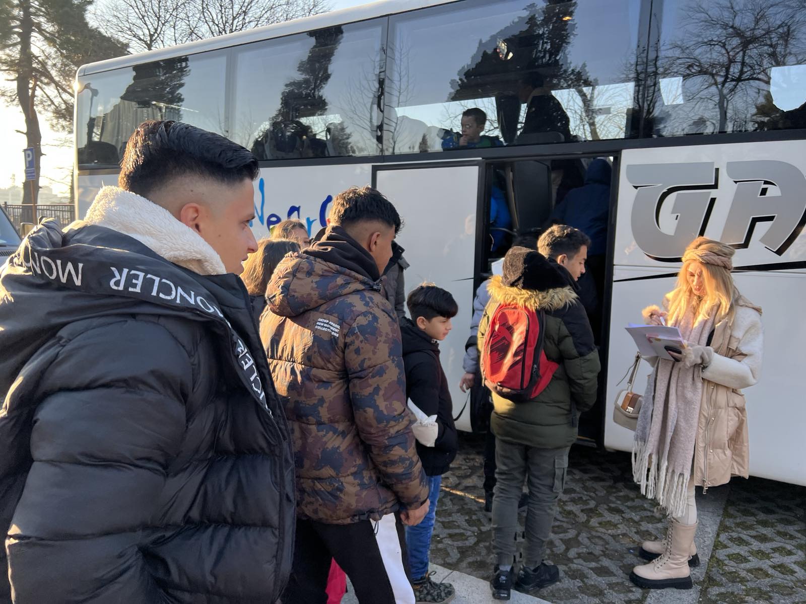 Na skijalištu u Kolašinu organizovano druženje za pripadnike RE zajednice