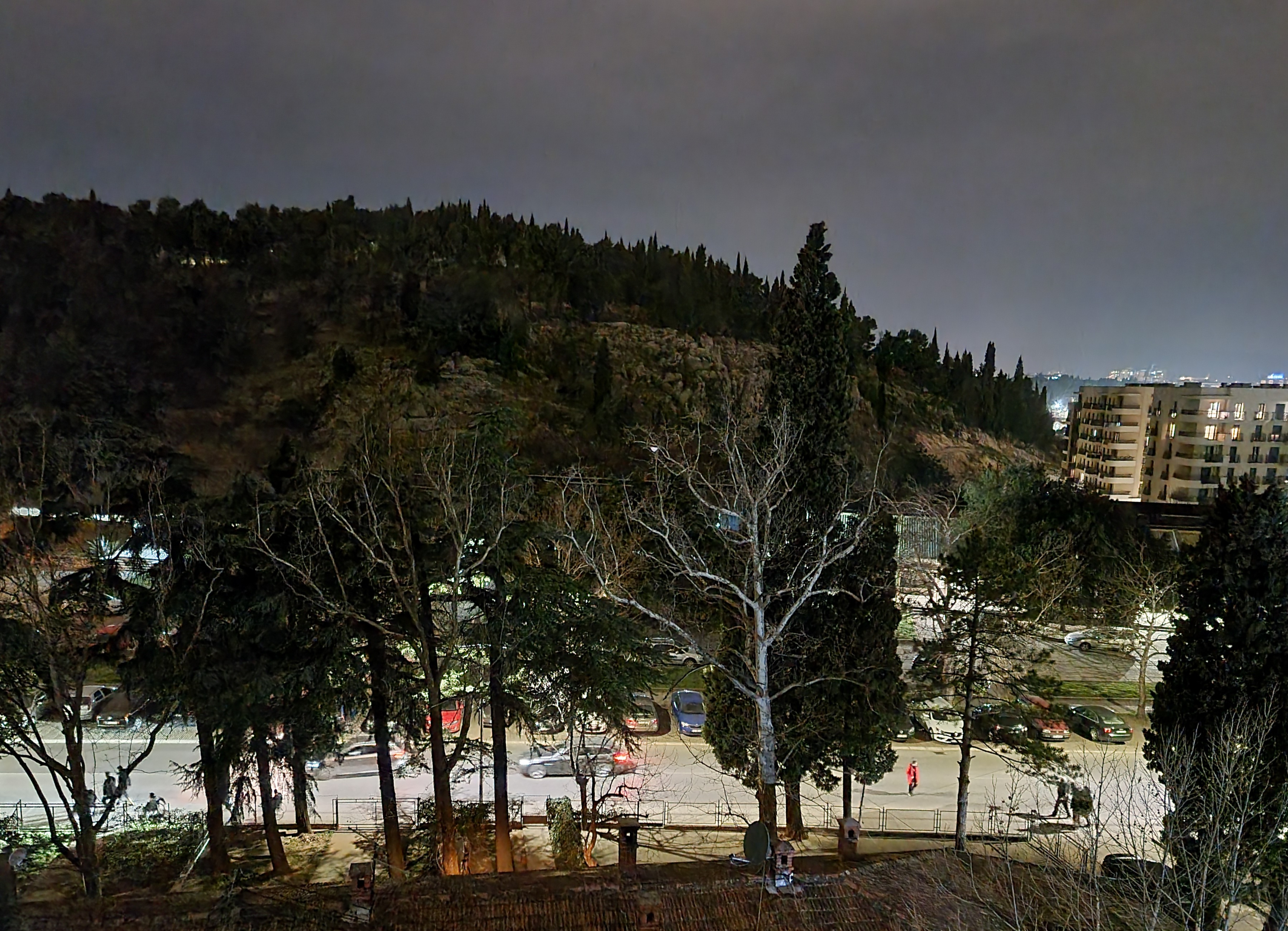 Nova javna rasvjeta u Ulici Radosava Burića, uskoro i u Ulici Marka Miljanova