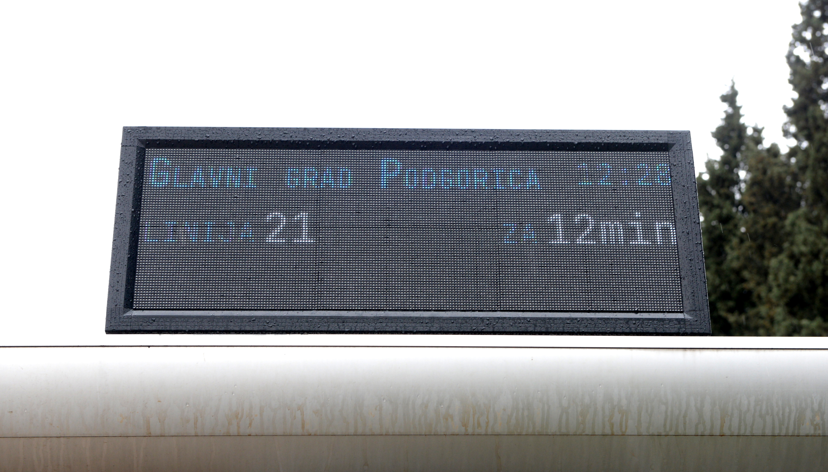 LED displeji ugrađeni na 30 autobuskih stajališta