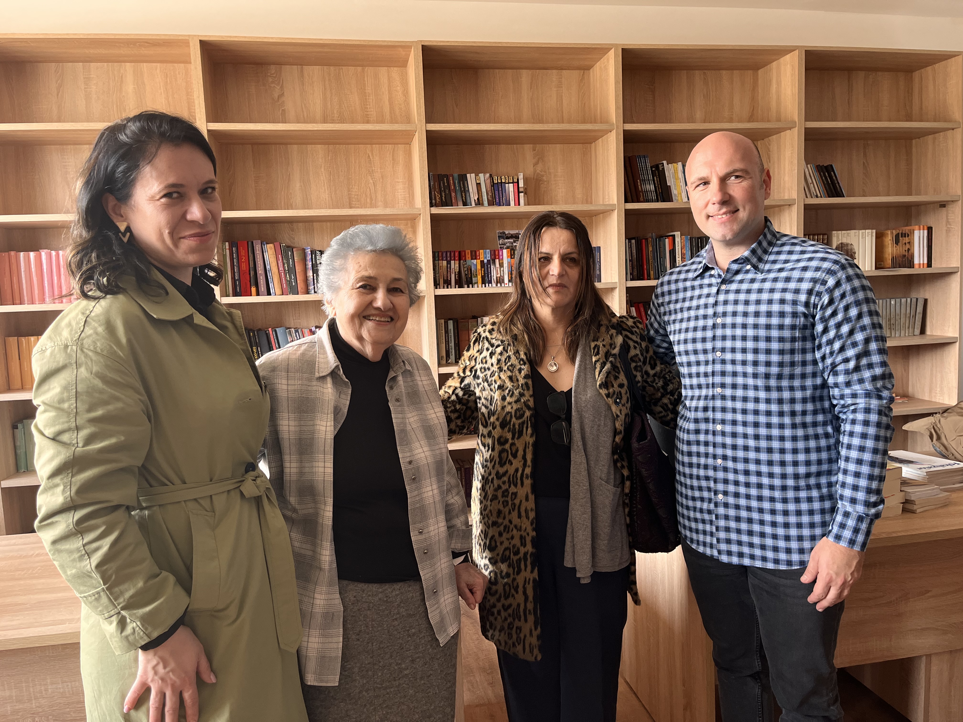 Narodna biblioteka "Radosav Ljumović" donirala 150 knjiga Domu starih