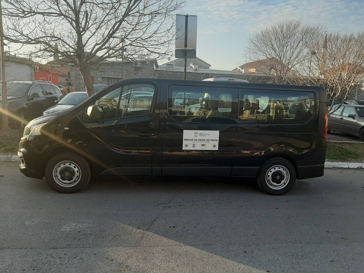 Nastavlja se pružanje usluge pristupačnog prevoza za OSI u Podgorici