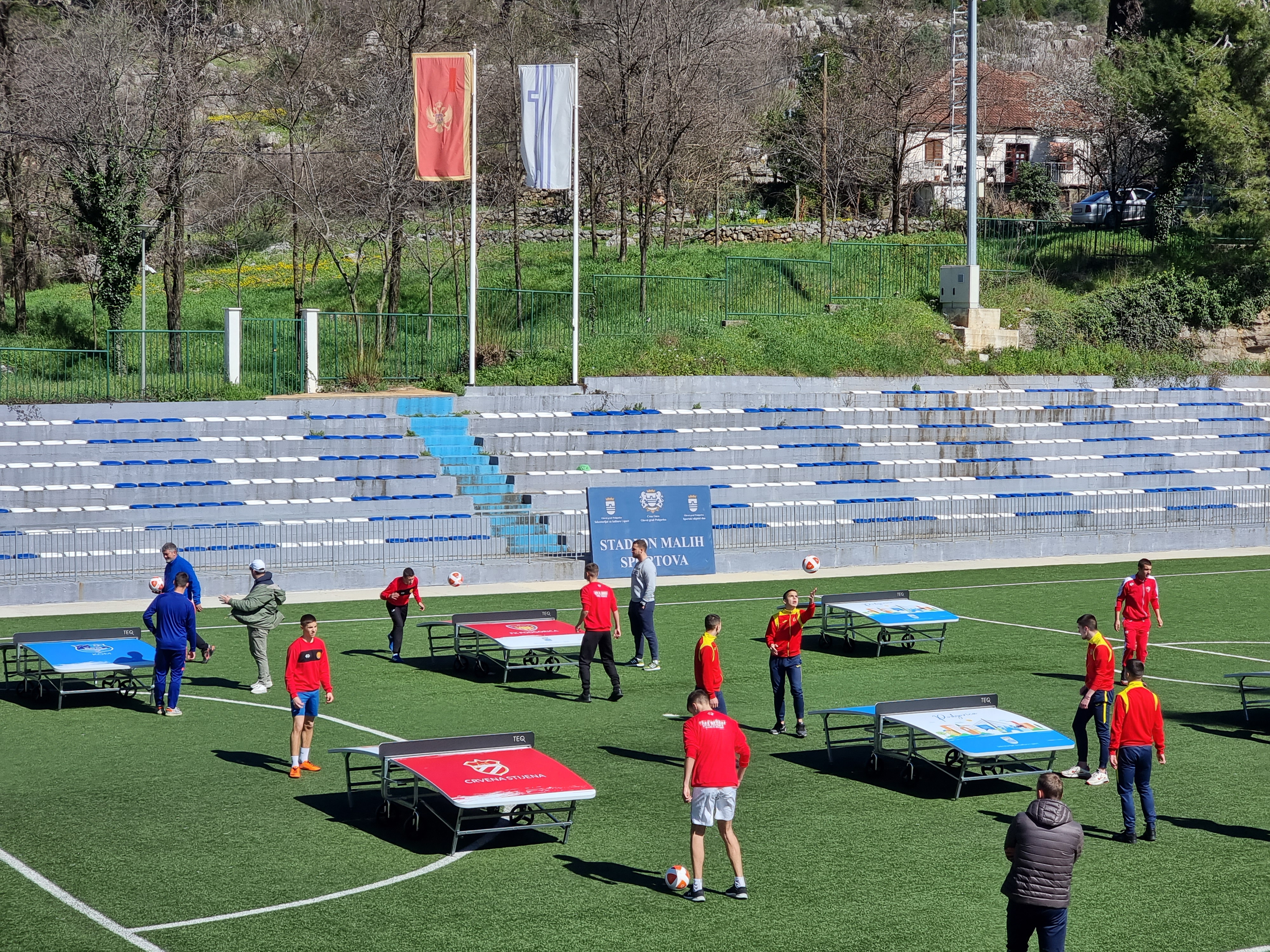 Glavni grad donirao stolove za tekbol podgoričkim fudbalskim klubovima