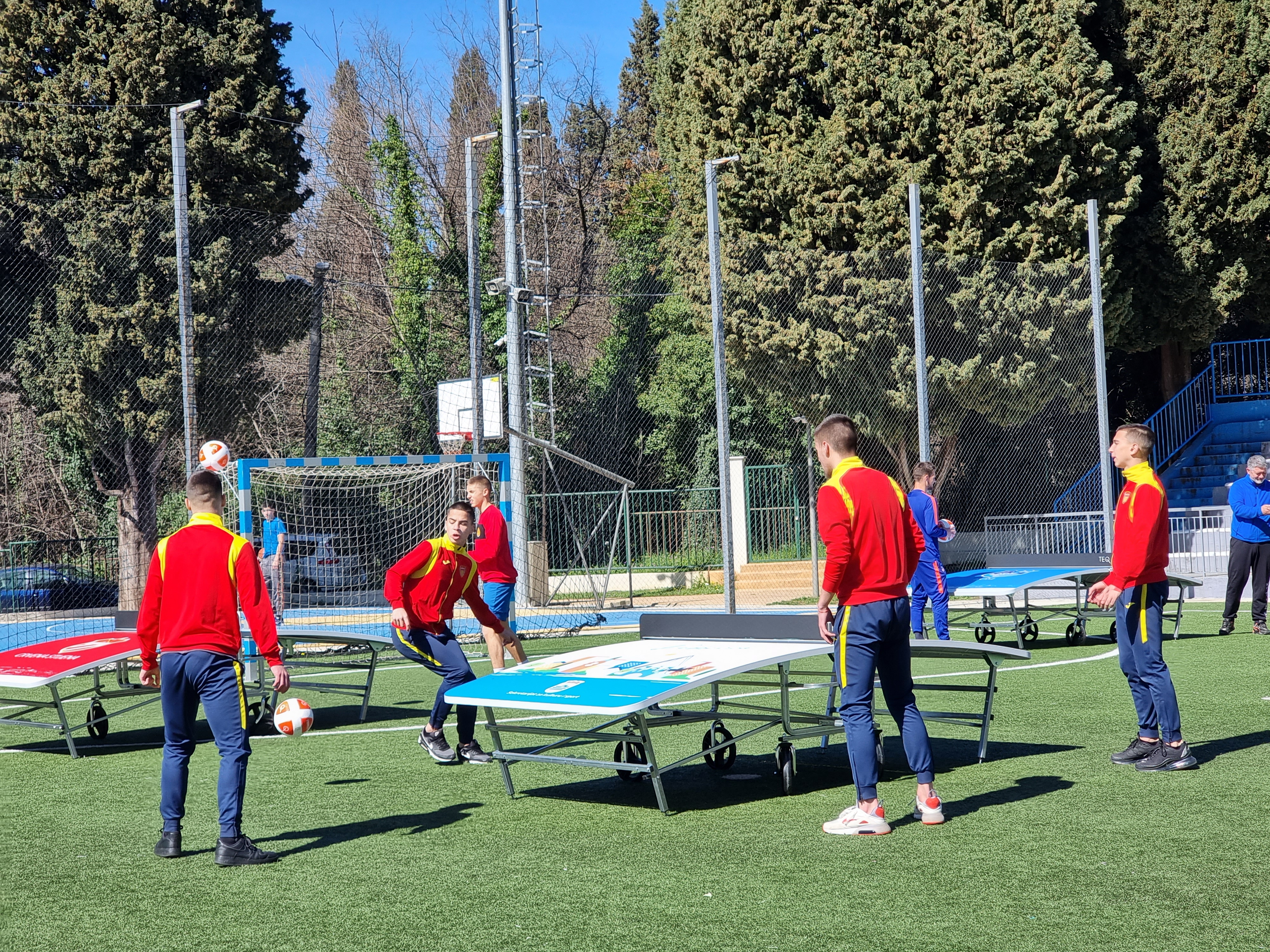 Glavni grad donirao stolove za tekbol podgoričkim fudbalskim klubovima