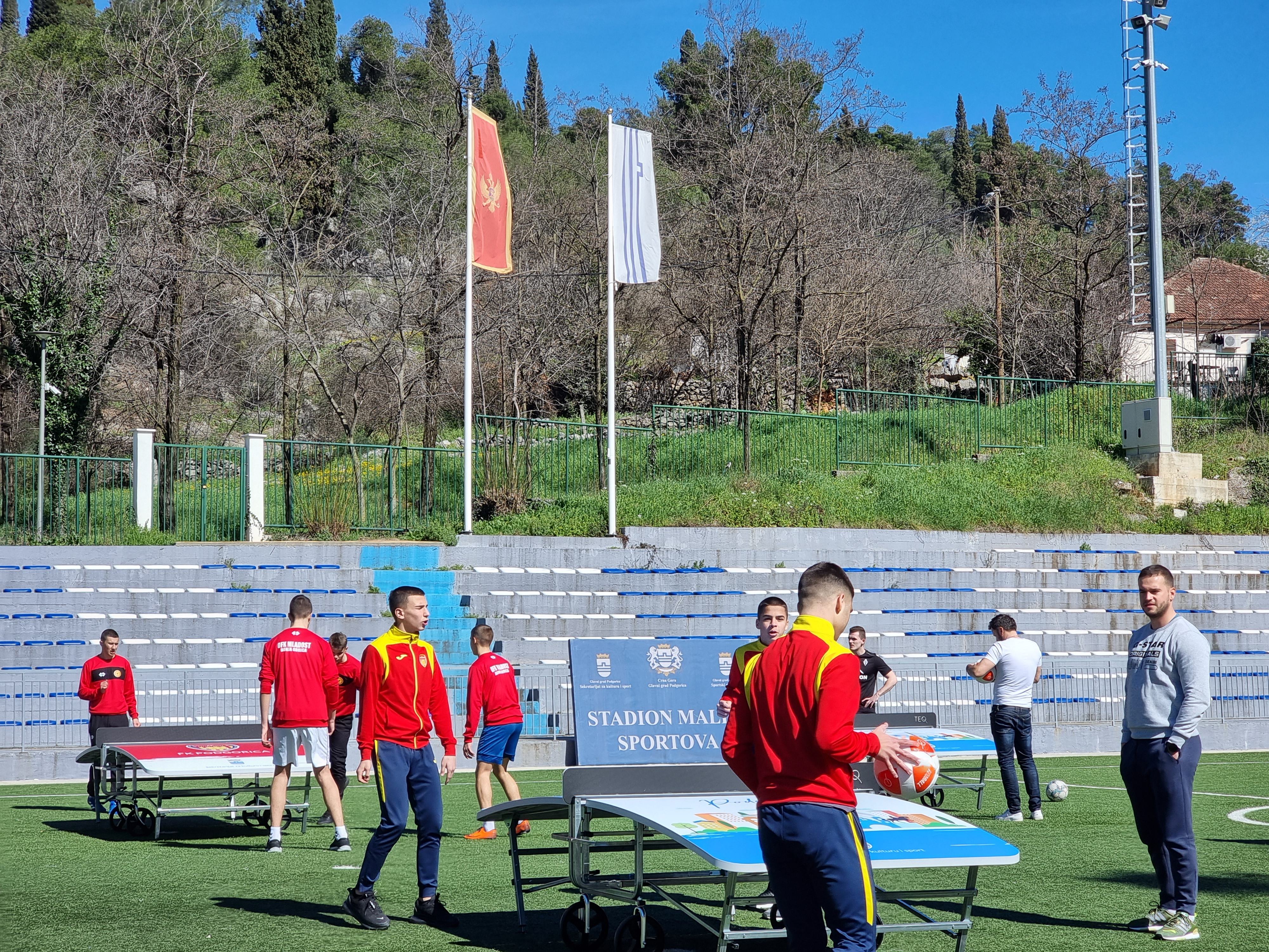 Glavni grad donirao stolove za tekbol podgoričkim fudbalskim klubovima