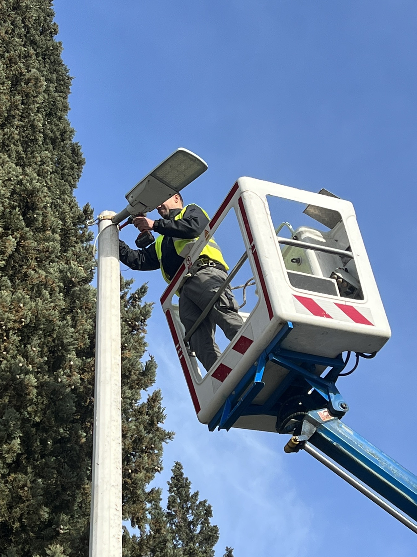 Počela modernizacija javne rasvjete u Ulici Rista Stijovića