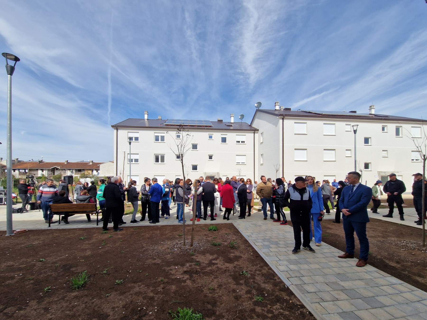 Svečano uručeni ključevi od stanova za 96 porodica na Vrelima ribničkim