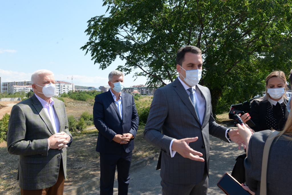 Počela gradnja novog pješačkog mosta na Morači vrijednog oko 2 miliona eura