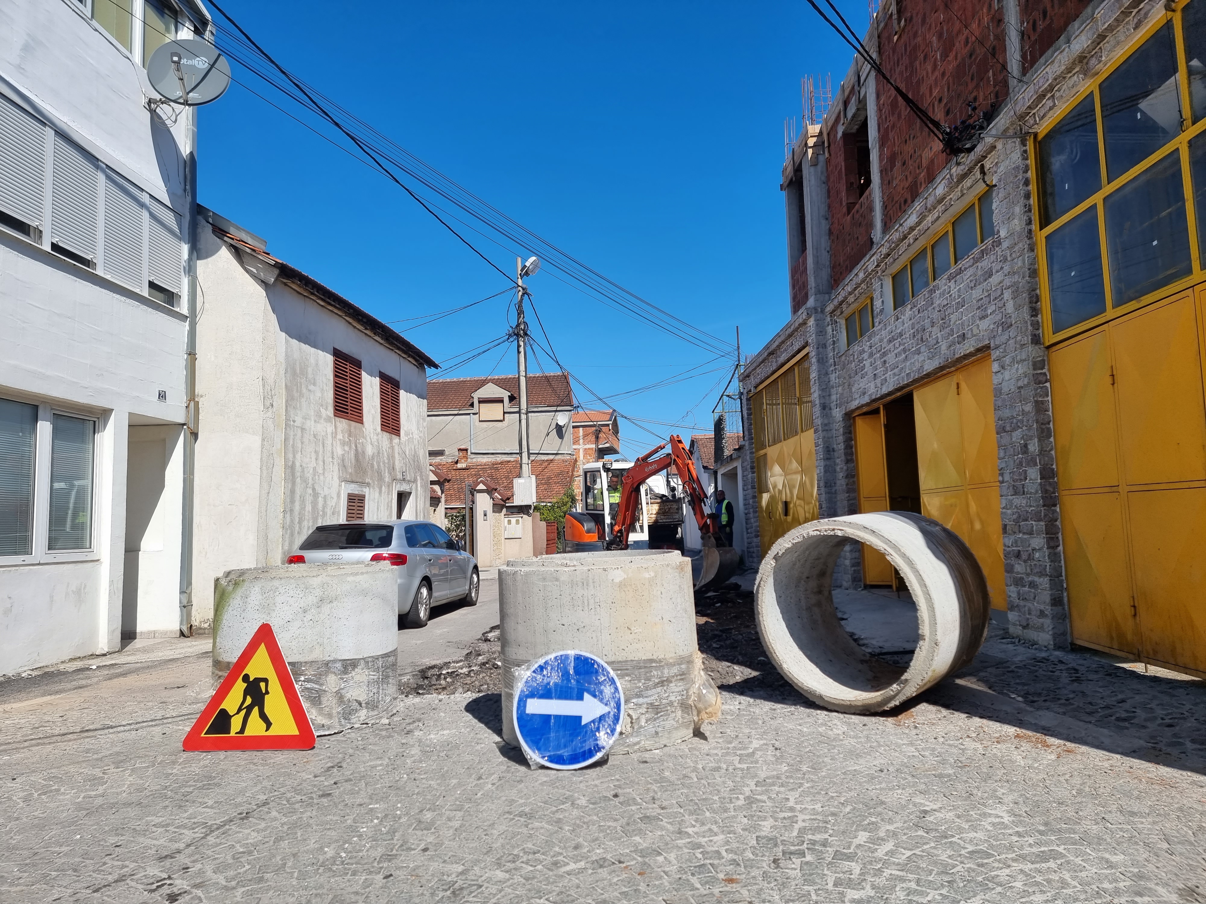 Počela rekonstrukcija Ulice Vlada Martinovića na Draču