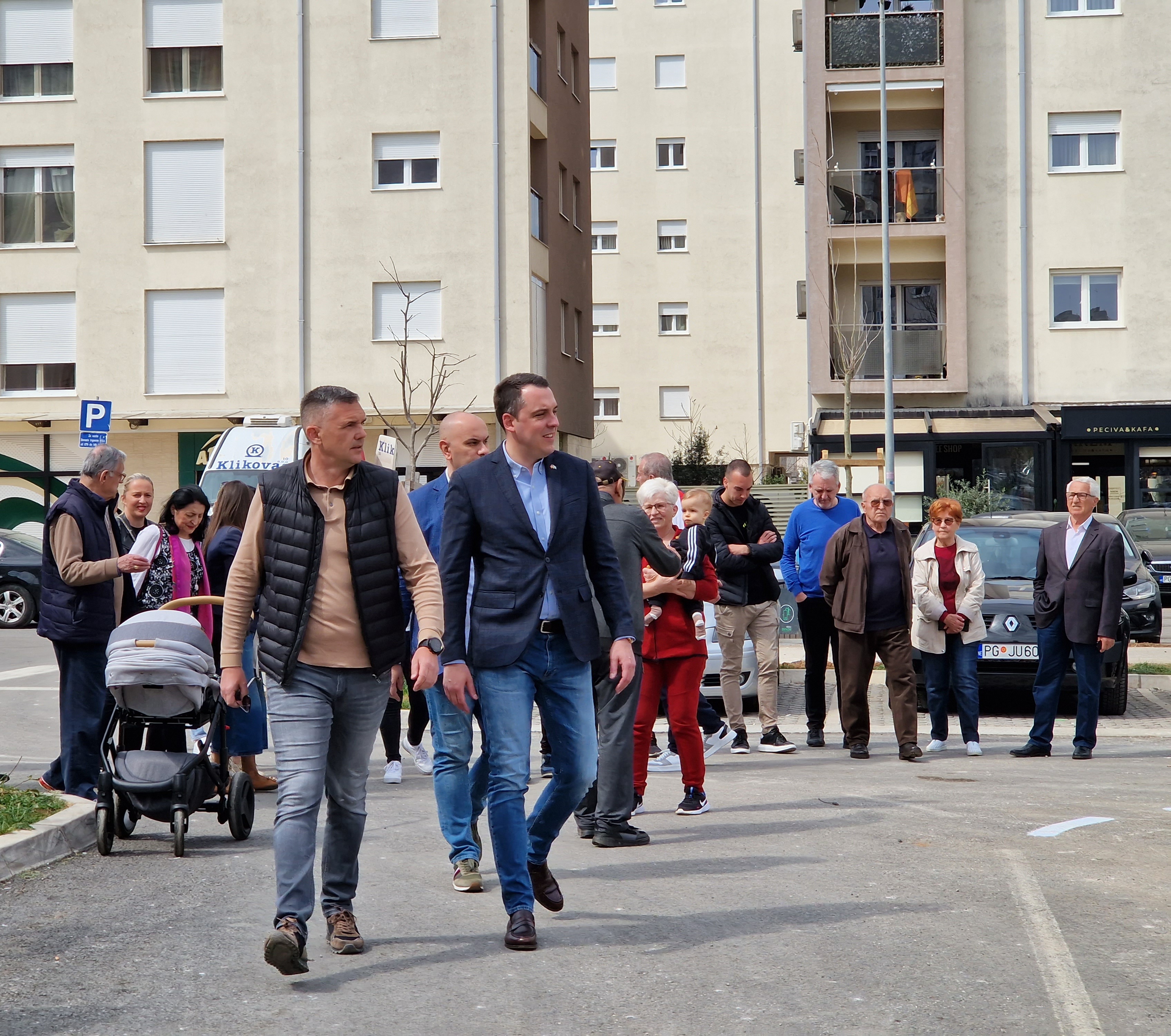 U Bloku VI formirano 140 novih besplatnih parking mjesta