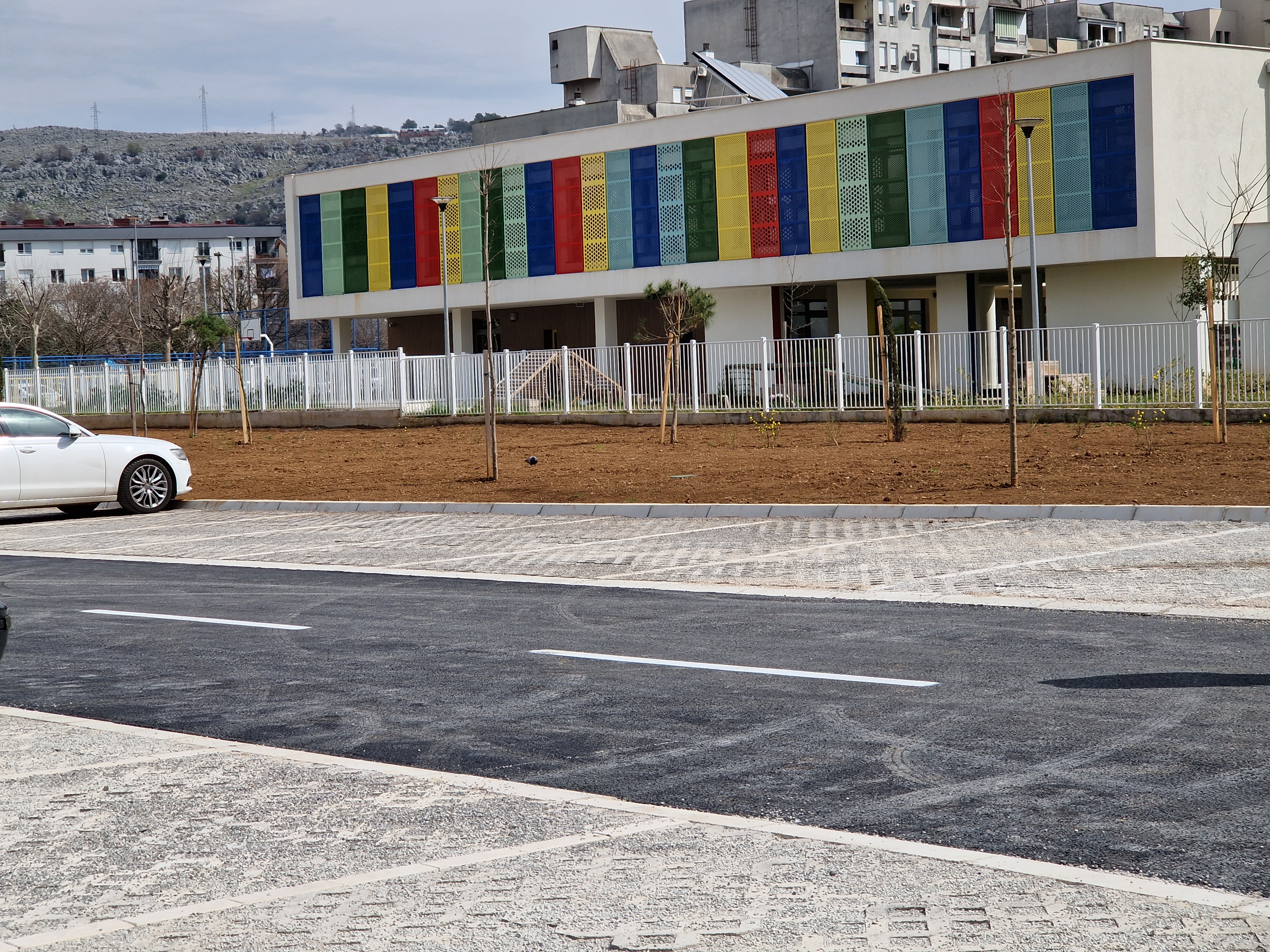 U Bloku VI formirano 140 novih besplatnih parking mjesta