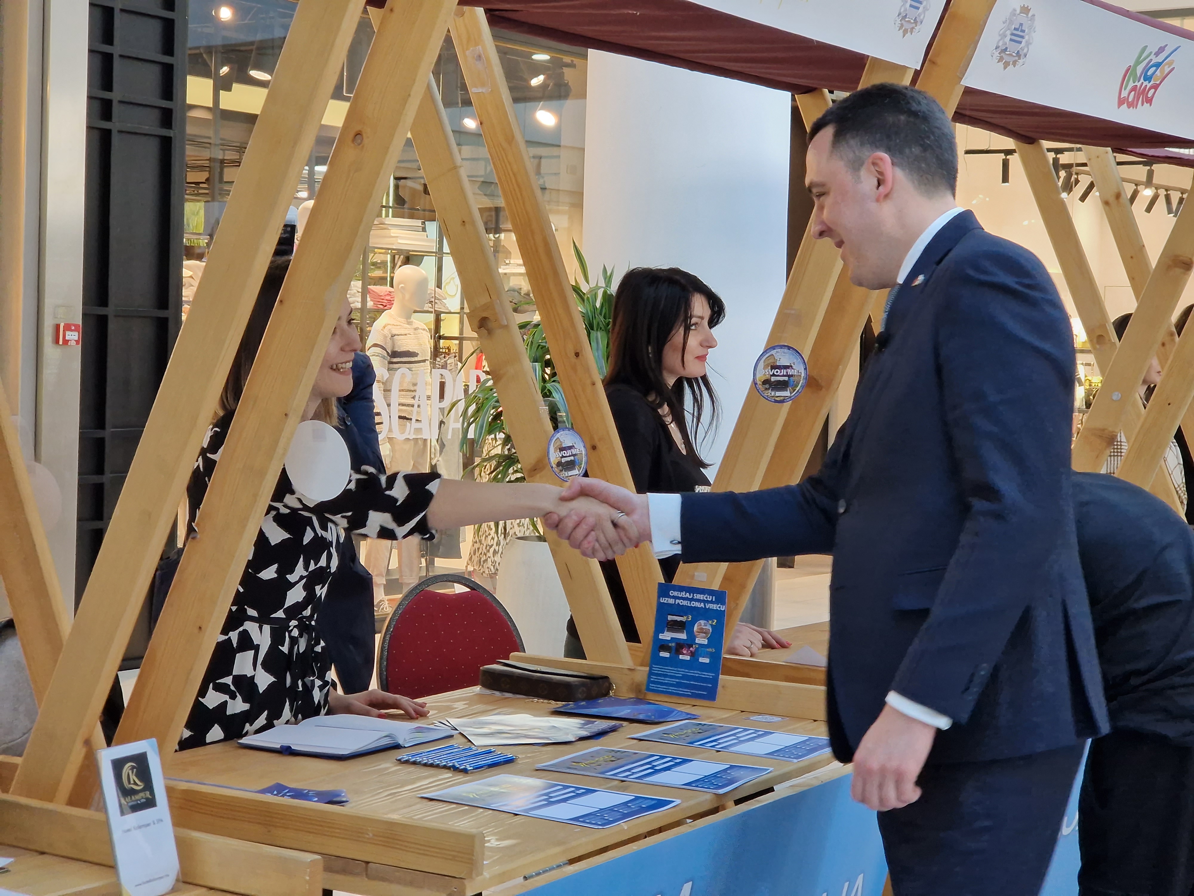 Odlična posjećenost Sajma zapošljavanja u organizaciji Glavnog grada; Ponuđeno više stotina radnih mjesta