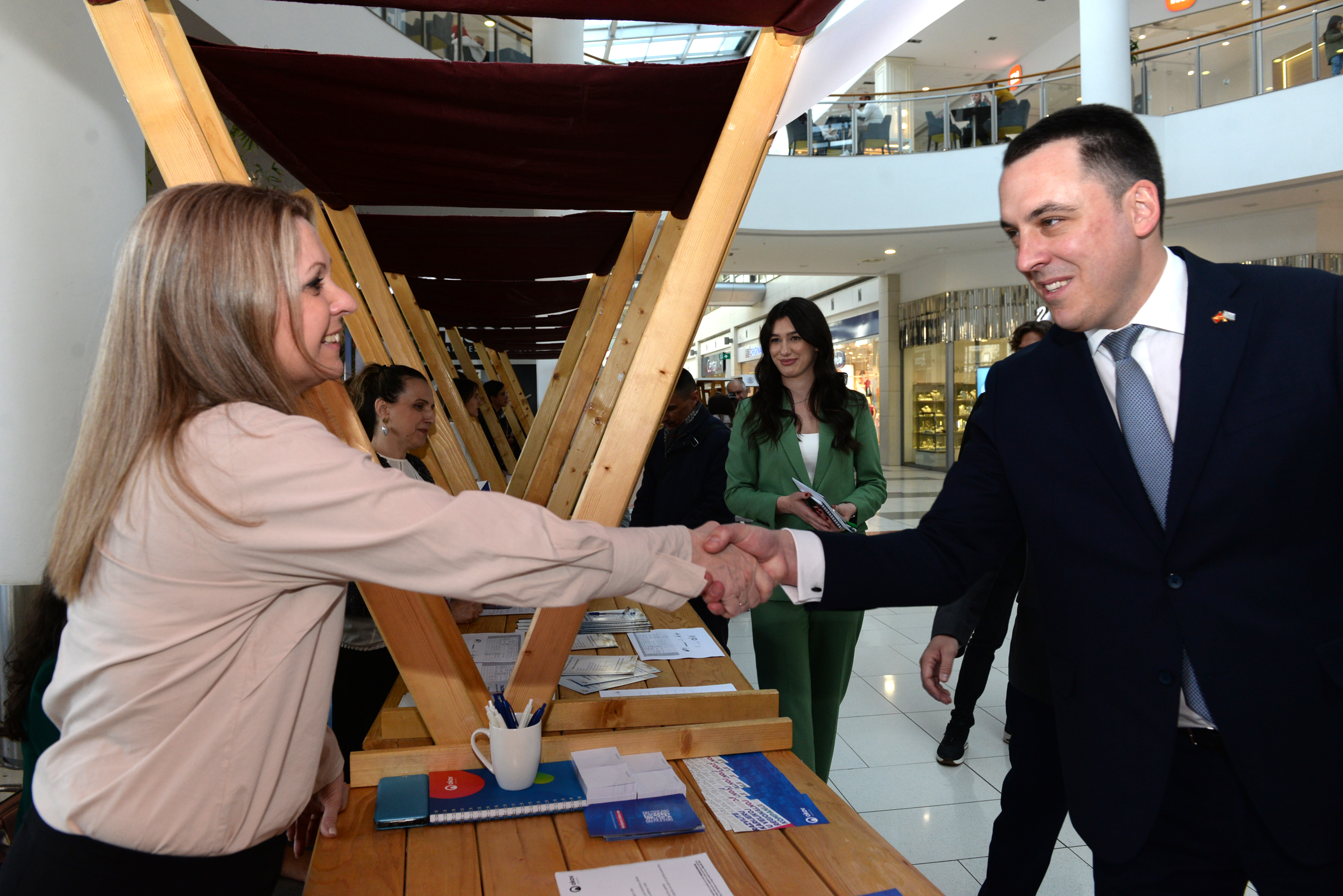 Odlična posjećenost Sajma zapošljavanja u organizaciji Glavnog grada; Ponuđeno više stotina radnih mjesta