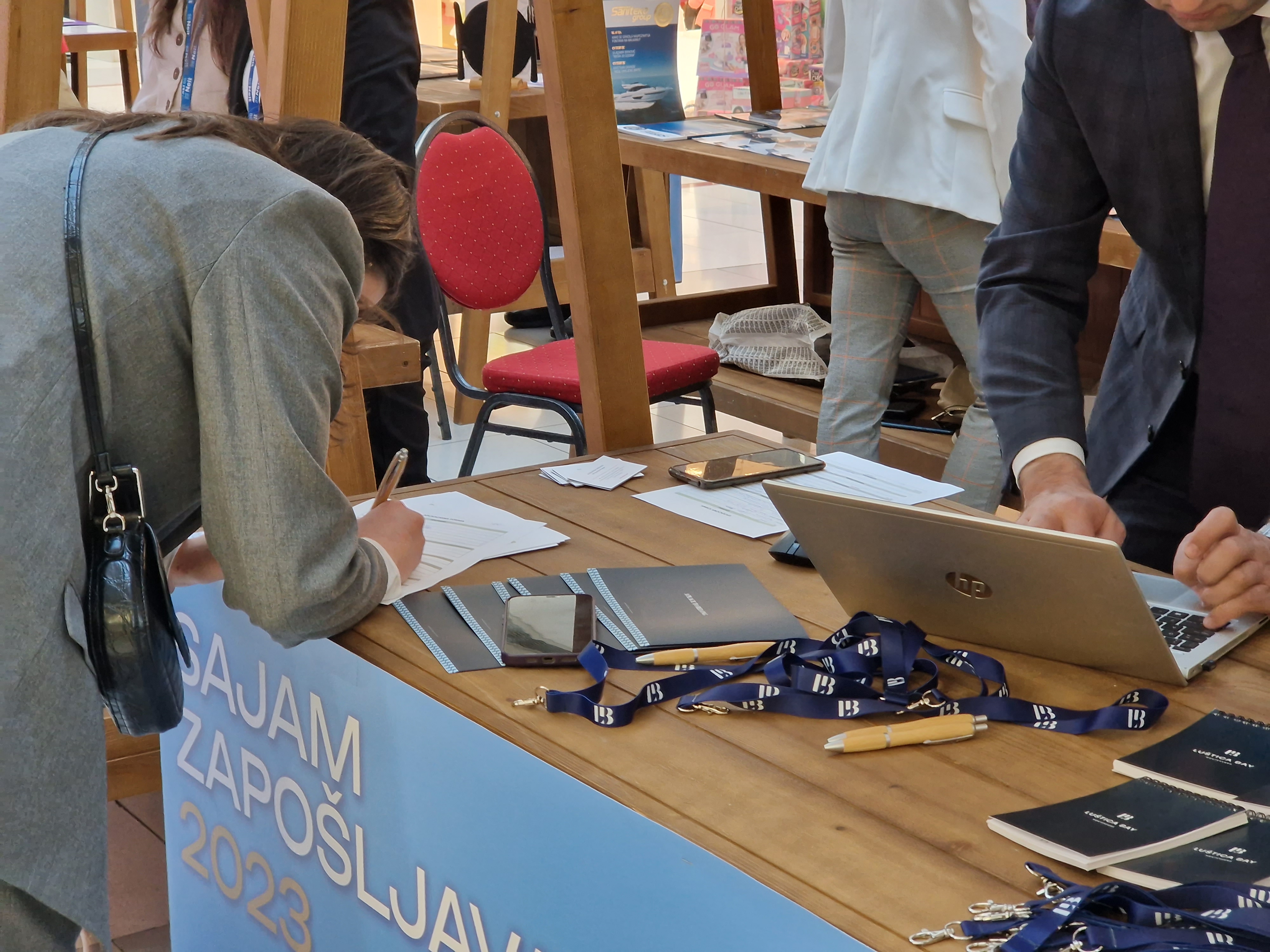 Odlična posjećenost Sajma zapošljavanja u organizaciji Glavnog grada; Ponuđeno više stotina radnih mjesta