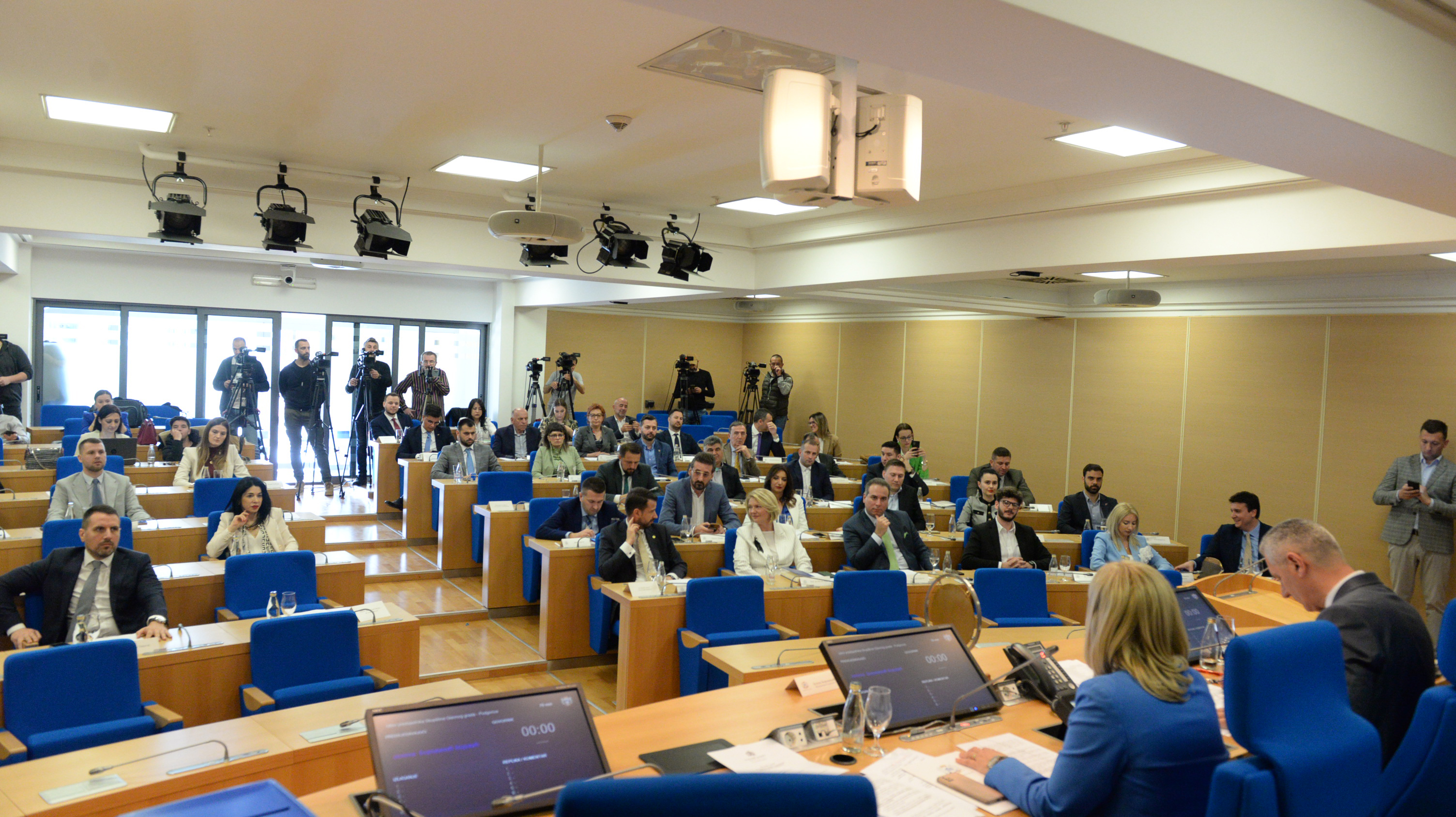 Održana druga sjednica novog saziva Skupštine Glavnog grada: Olivera Injac nova gradonačelnica Podgorice, Jelena Borovinić Bojović predsjednica Skupštine Glavnog grada