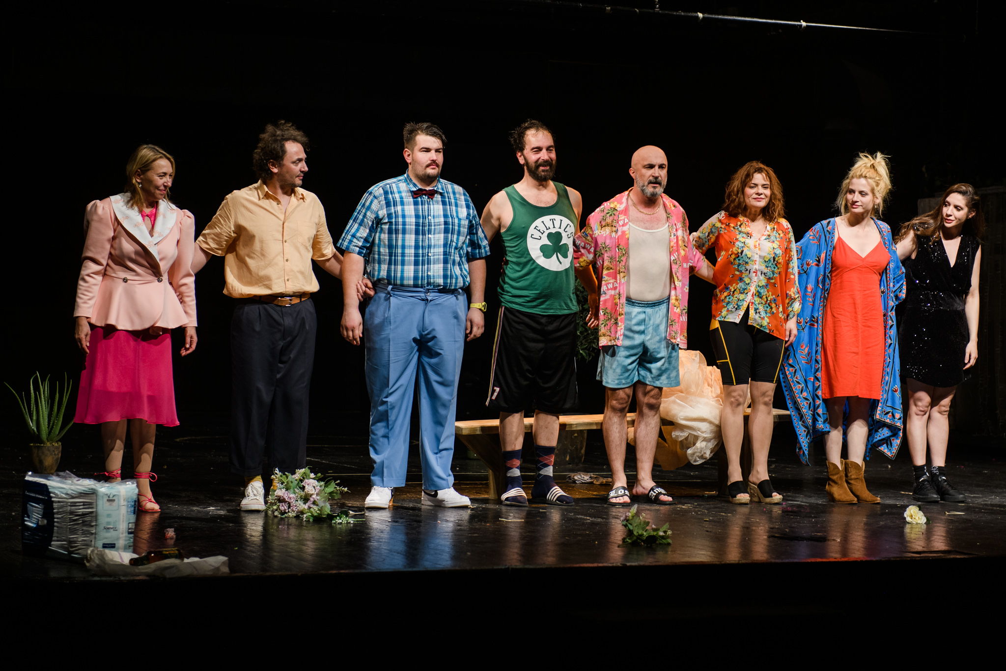 Festival RUTA sinoć otvoren u Podgorici predstavom ,,Samo da je po redu”