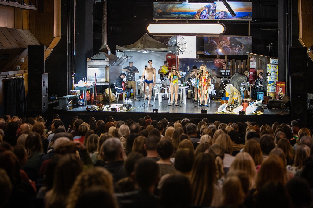 Predstavom "Tiho teče Misisipi" zatvoren festival RUTA Grupa Triglav