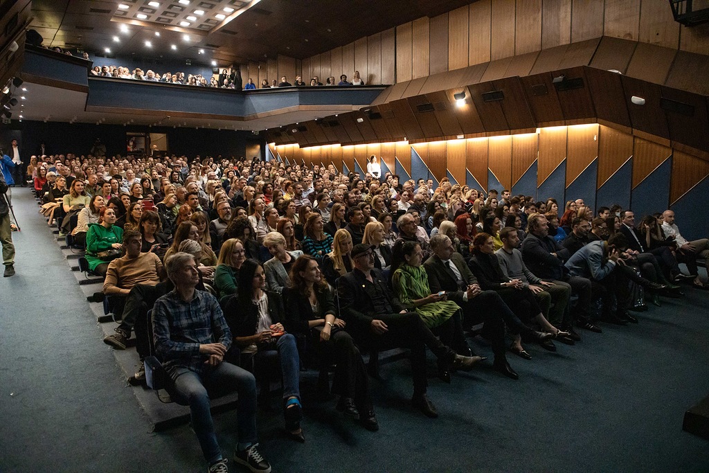 Predstavom "Tiho teče Misisipi" zatvoren festival RUTA Grupa Triglav