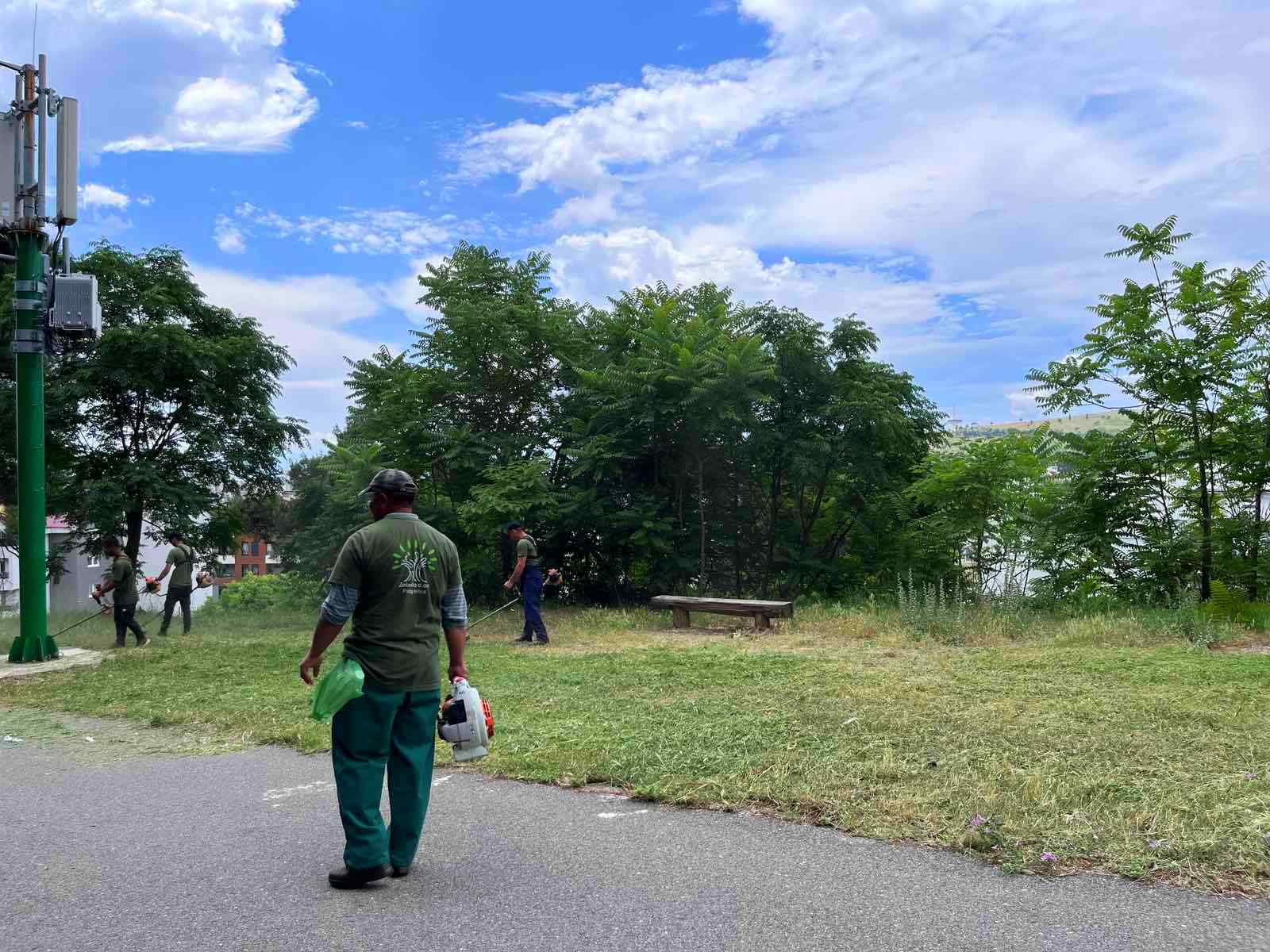 Ekipe Zelenila na više lokacija; Košenje prioritet tokom narednih dana
