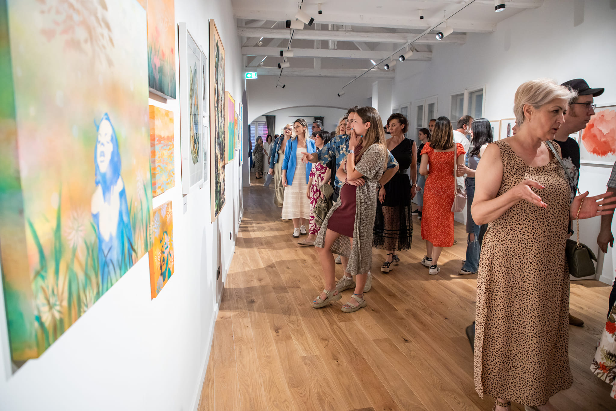 U Kuslevovoj kući sinoć je otvoren BazarArt 2023; Dvadeset istaknutih crnogorskih umjetnika - slikara, vajara i grafičara na jednom mjestu